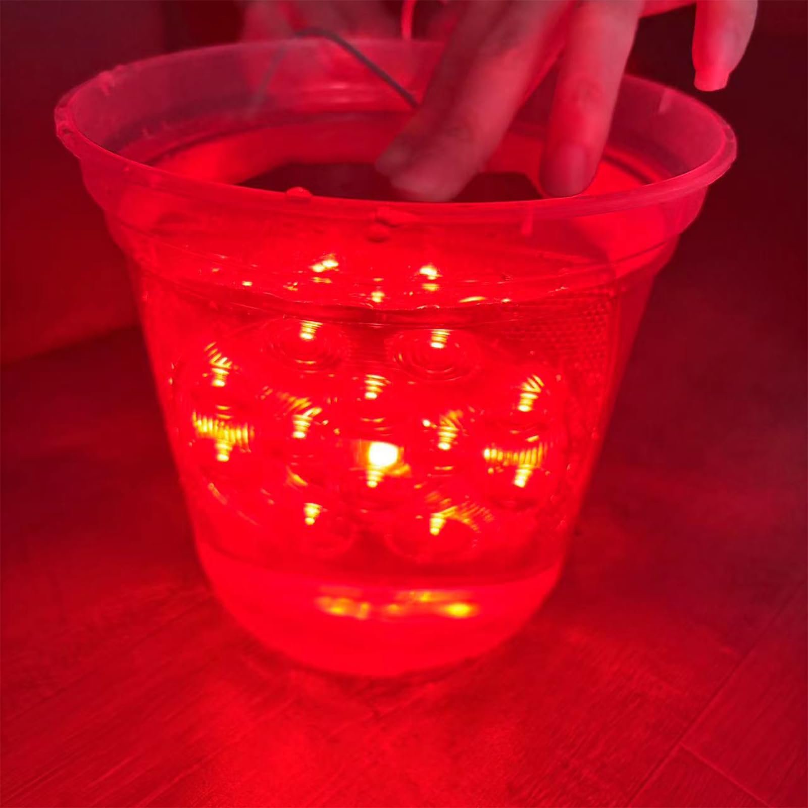 Fouwick LED tail light night-visibility enhances safety during night driving