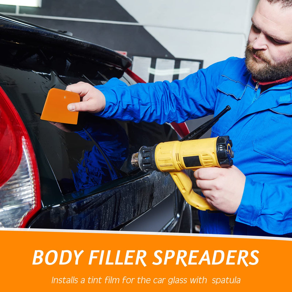 Frienda large-size spreader covers big areas quickly and smoothly.