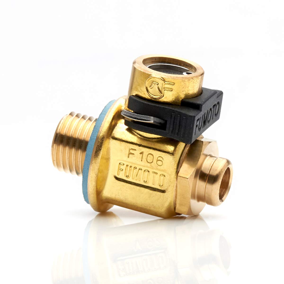 Fumoto F105S valve with short nipple and LC-10 for mess-free oil drains