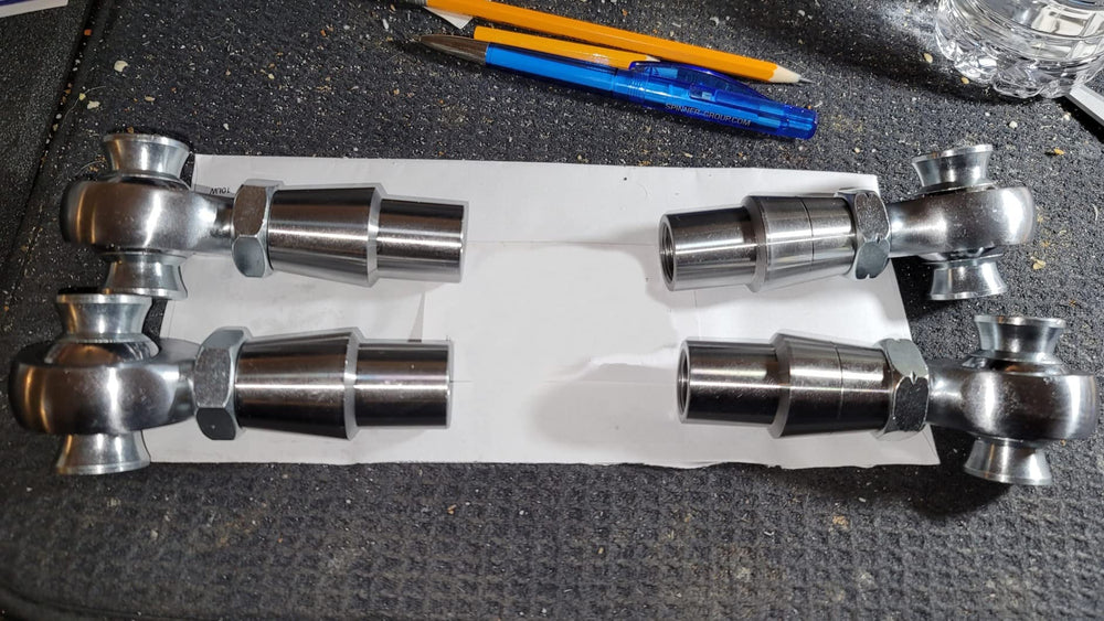 GaiRen 3/4-inch Heim joint left-thread assembly ready for versatile installation.
