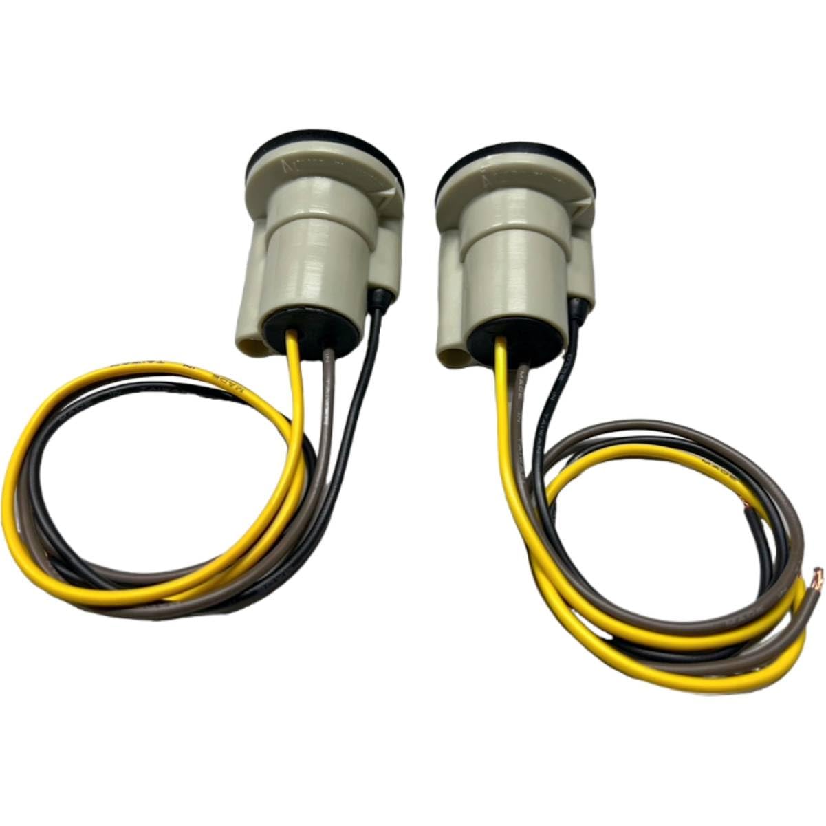 Generic 1157 bulb-compatible socket; supports common bulb upgrades.