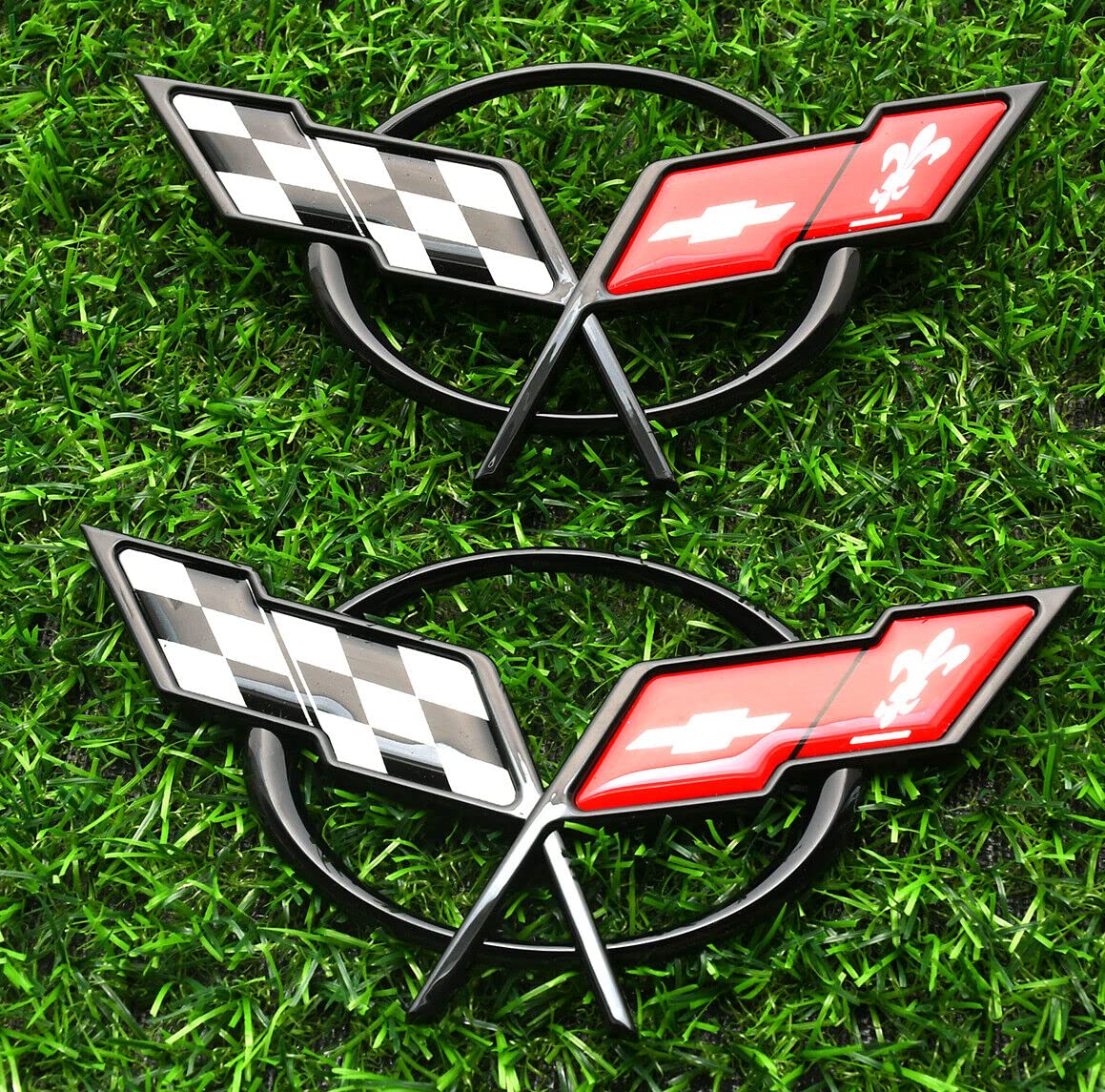 Generic Corvette C5 front emblem with 3D crossed flags in black red adds authentic styling.
