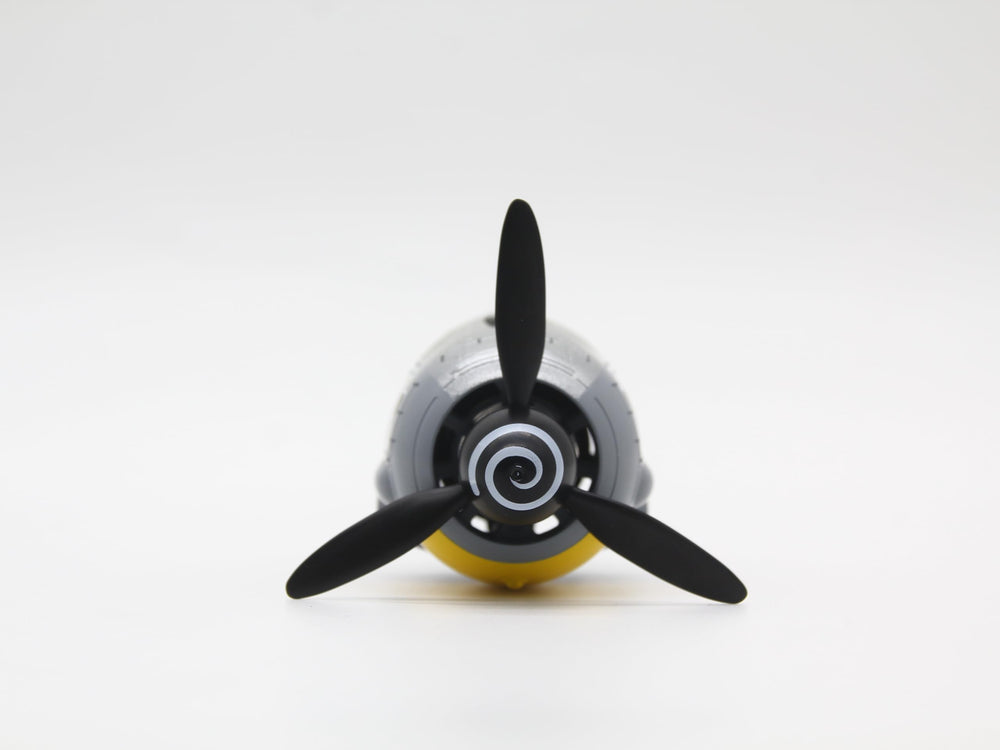 Generic FW-190 dashboard view adds vintage flair and odor control