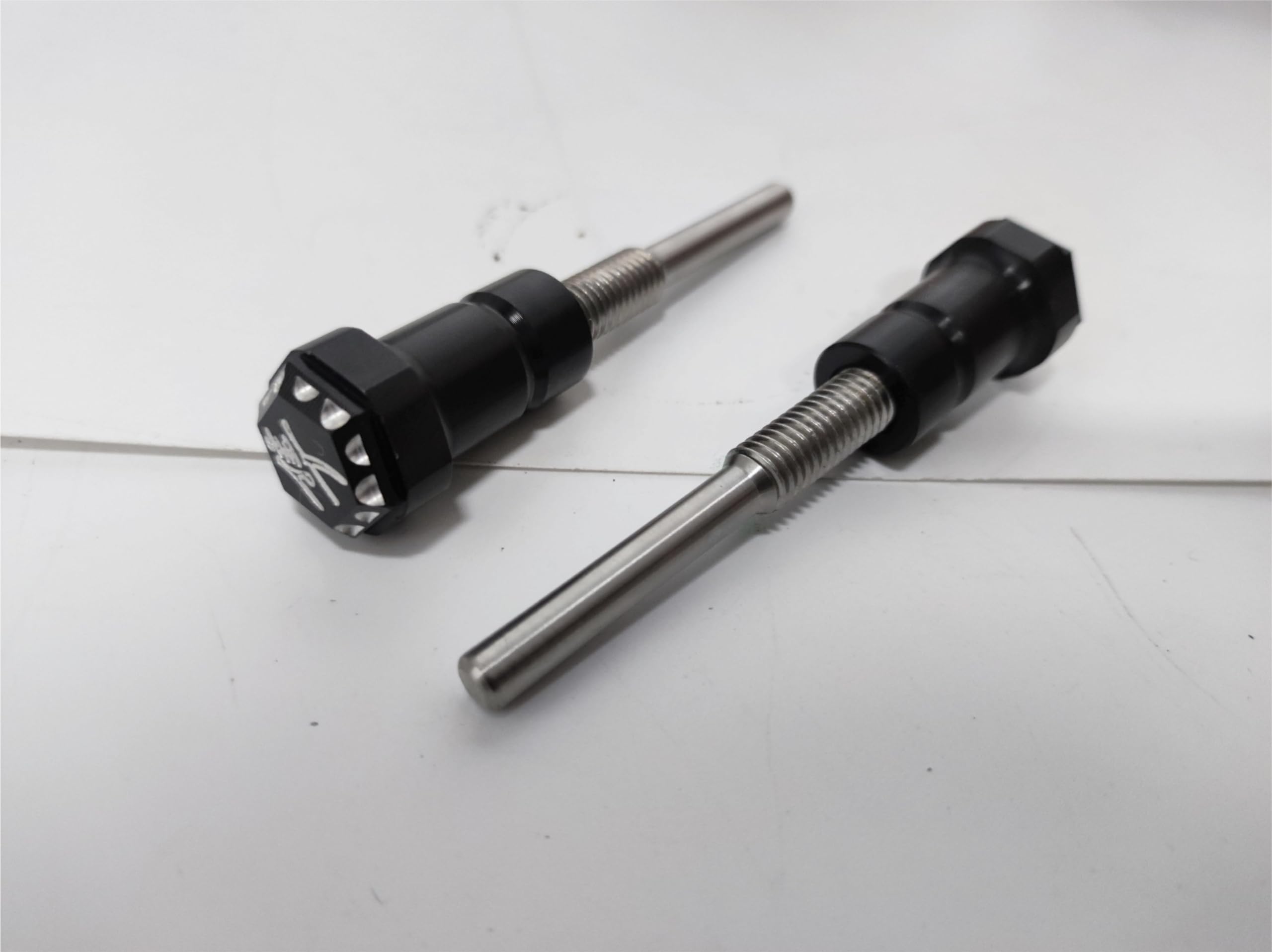 GIDIBII rear-seat fasteners for Hayabusa enhancing quick access