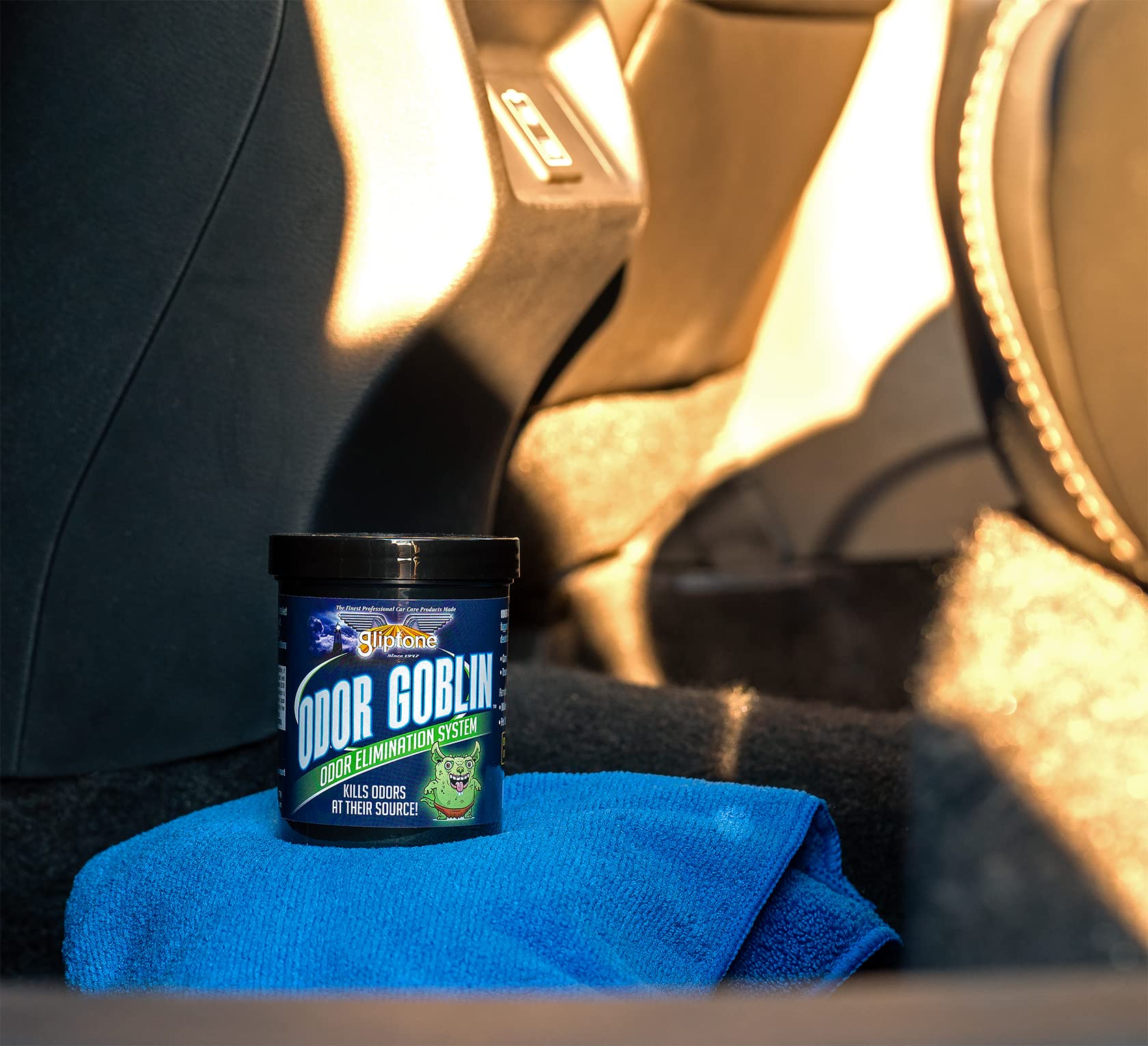 Gliptone Odor Goblin fogger in-use process shows deodorizing action