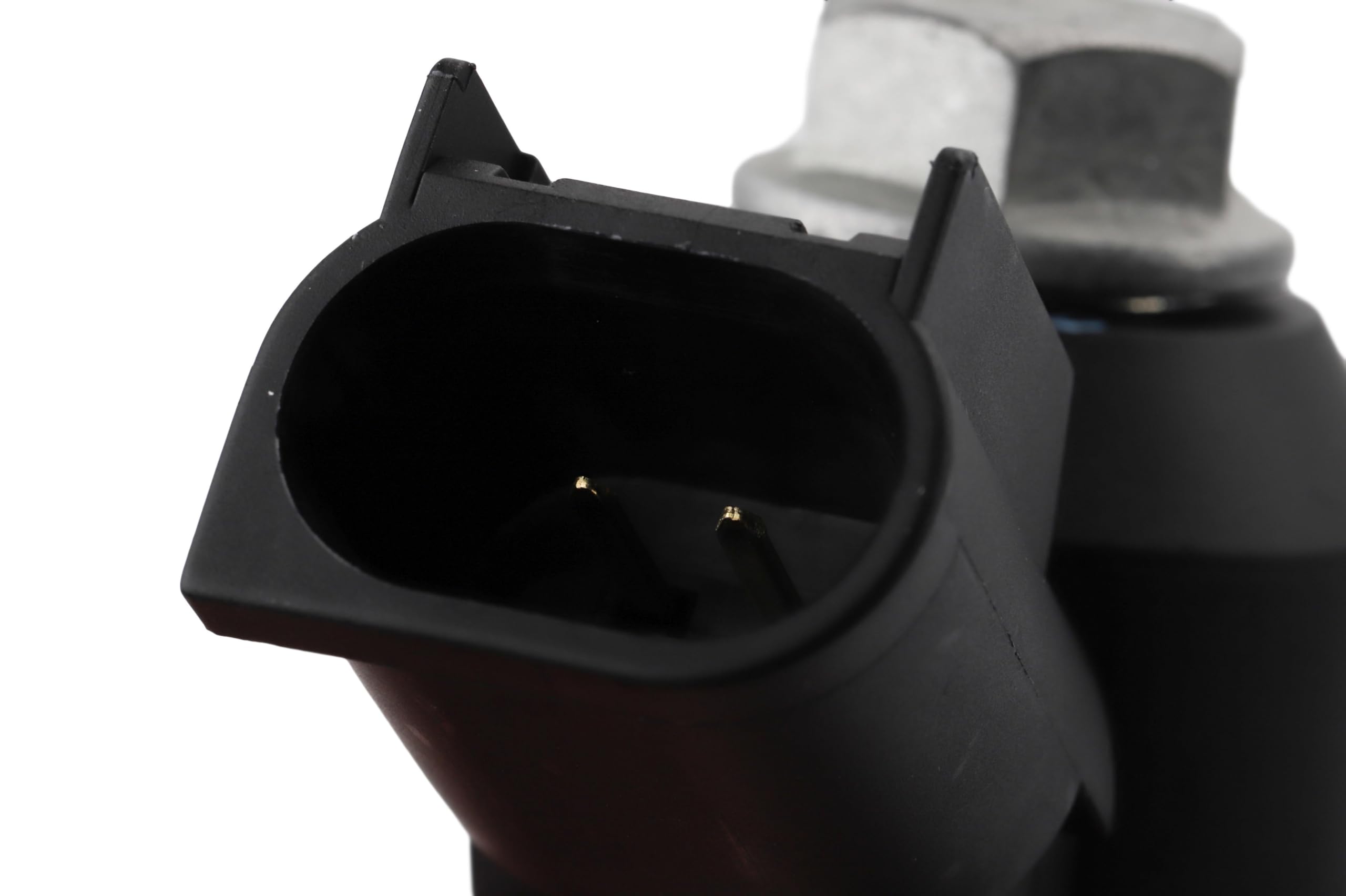 GM Genuine Parts packaging verifies authentic OE quality and straightforward installation.