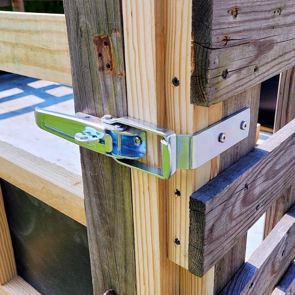 GMKD RV camper gate latch suitable for outdoor adventures and frequent use.
