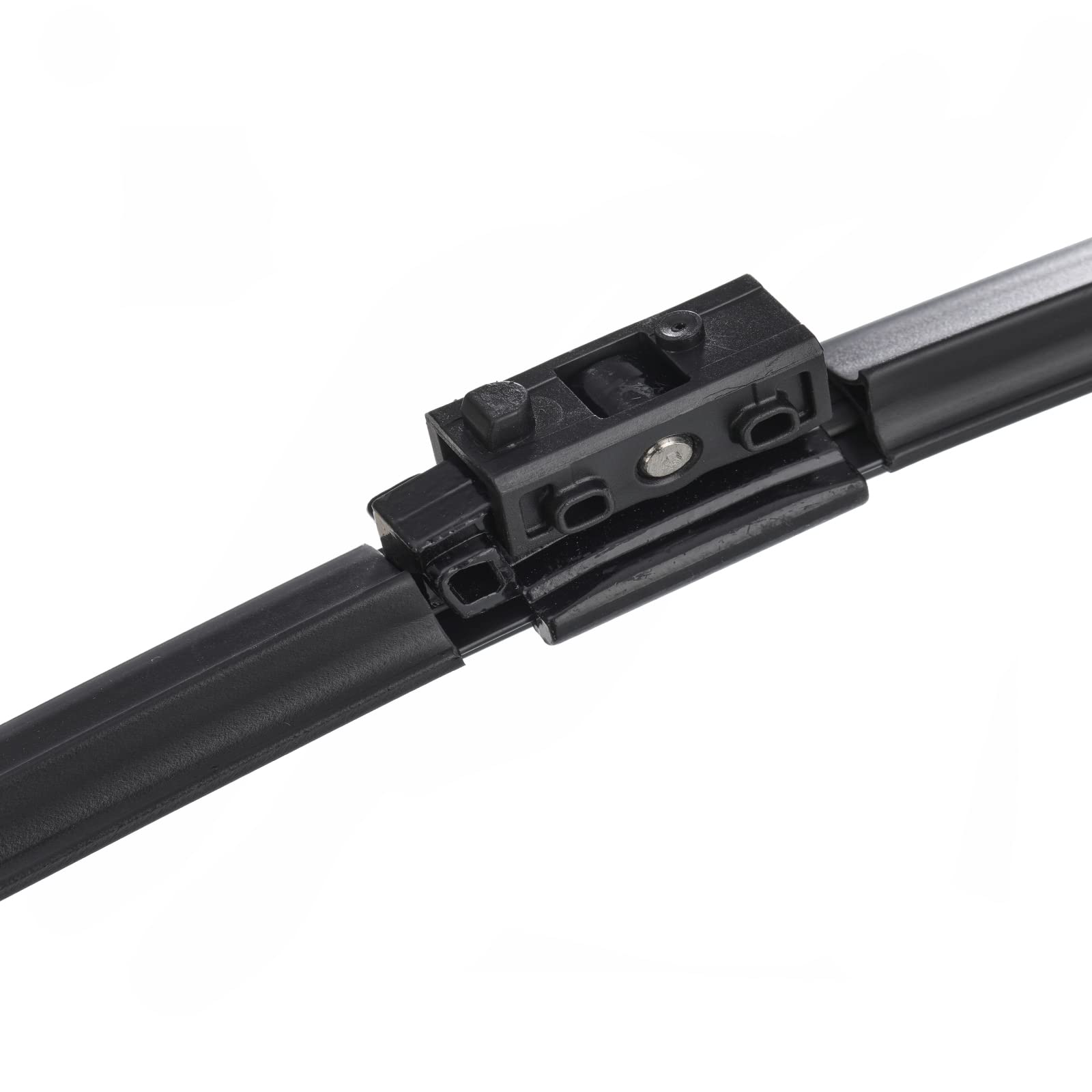 GoKoHe 22-inch wipers on Mercedes C63 AMG S front blade deliver reliable wipe during showers.