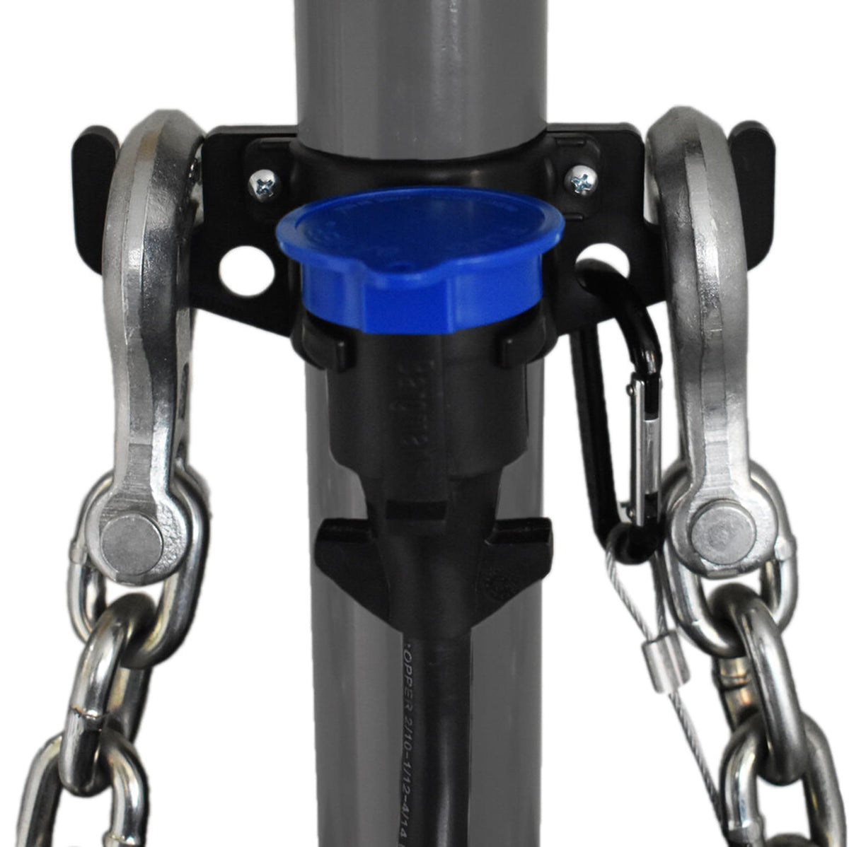 GR Innovations HitchBoss 7-Way with side hooks organizer keeps cables secure.