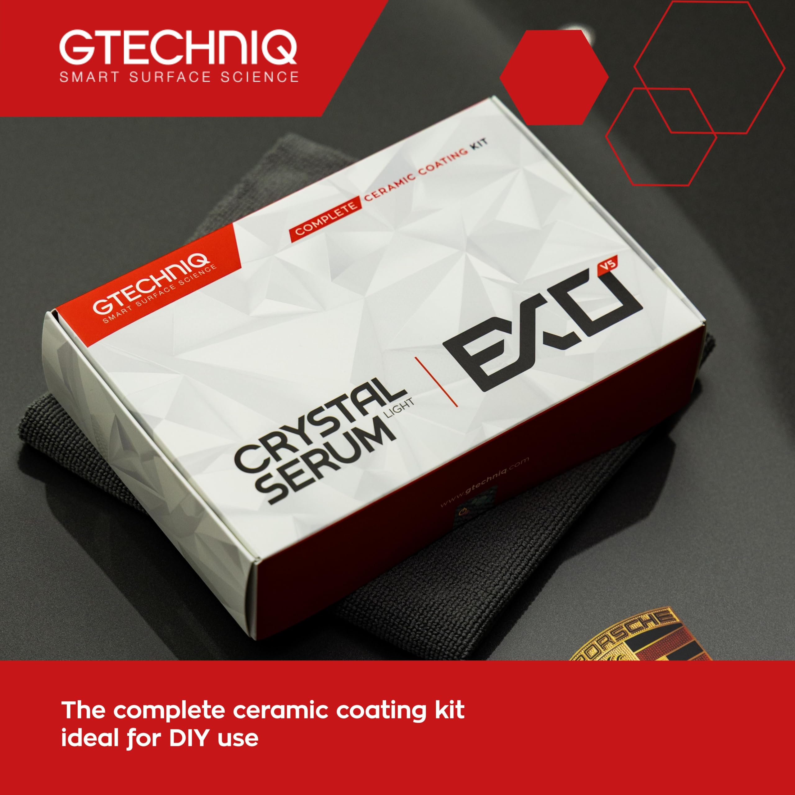 Gtechniq EXO Crystal Serum Light kit packaging and included essentials.