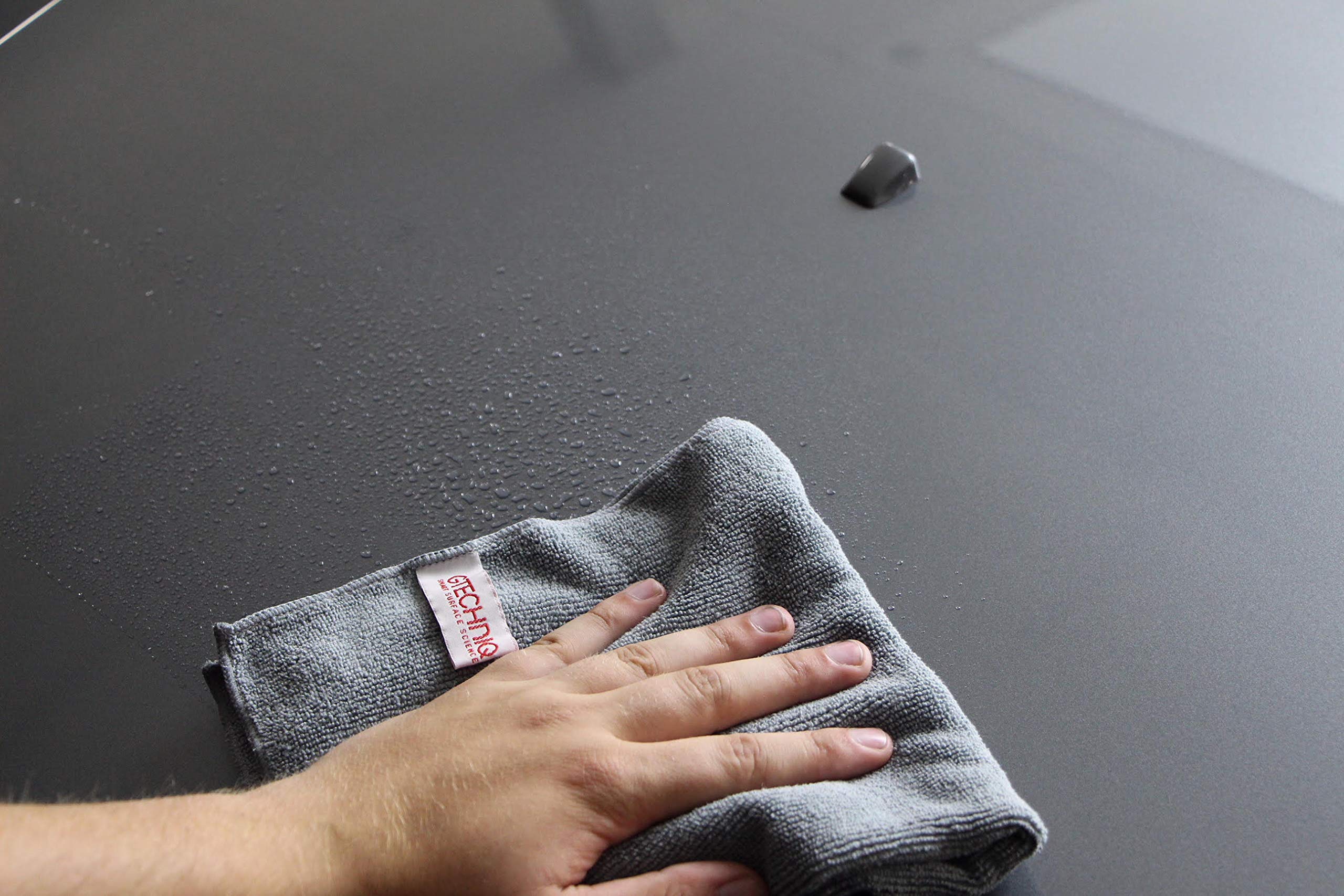 Cloth size 40x40 cm suitable for large car panels