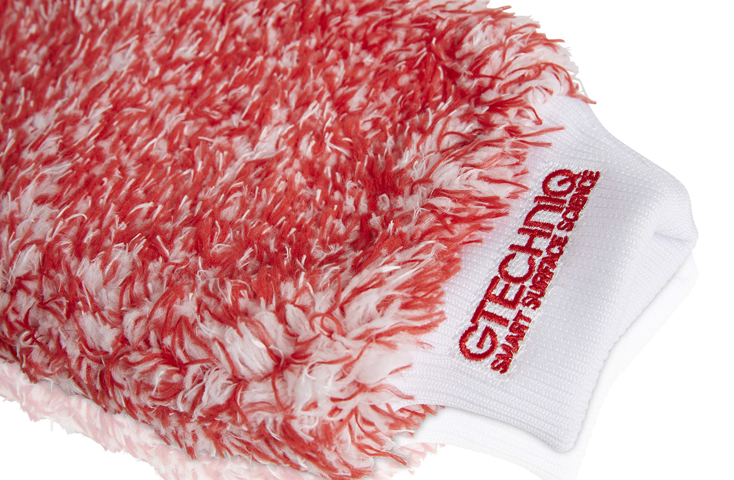 Gtechniq WM2 wash mitt closeup glide for swirl-free detailing