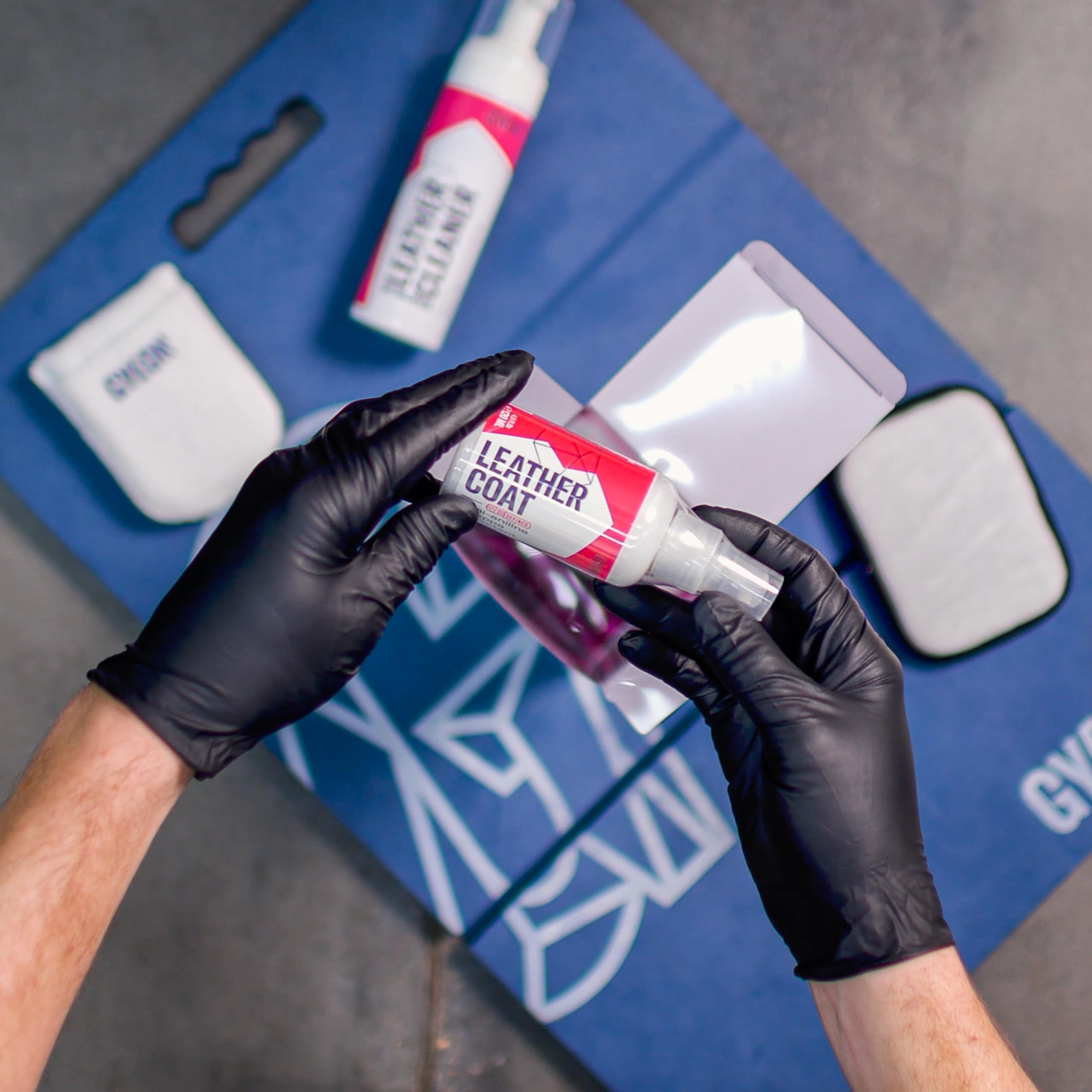Gyeon Leather Set microfiber towel supports flawless surface drying and buffing.