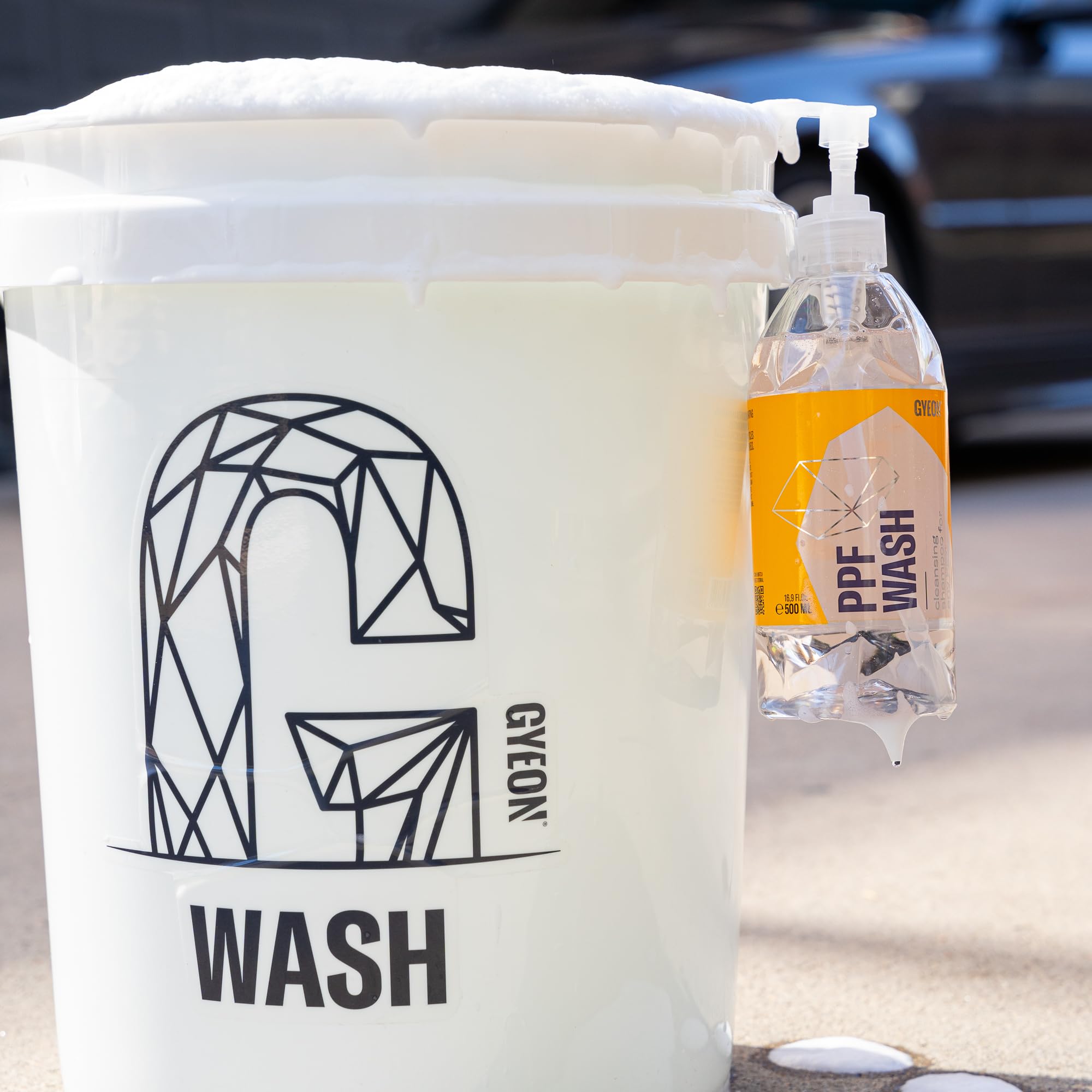 Safe on coated and uncoated surfaces with Gyeon PPF Wash