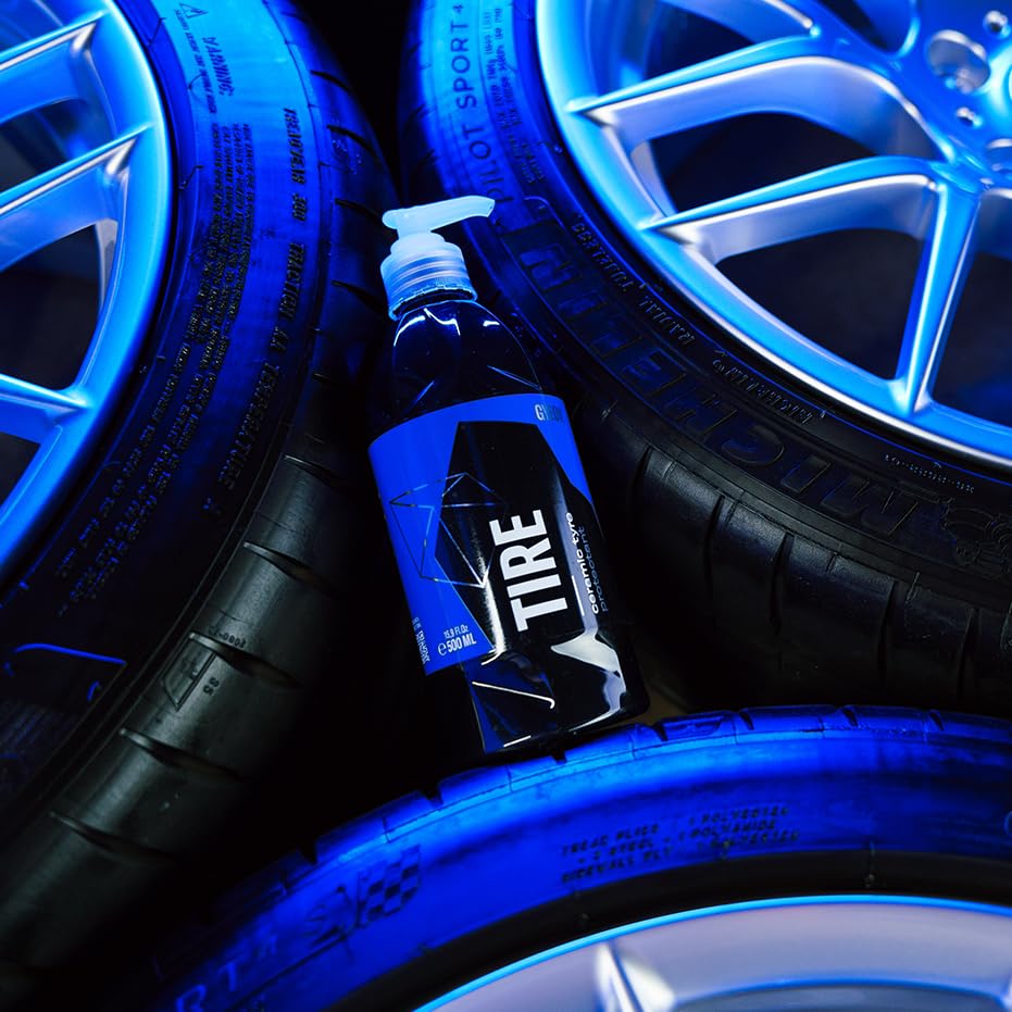 Gyeon Tire coating demonstrates easy, non-sling application for clean, mess-free results.