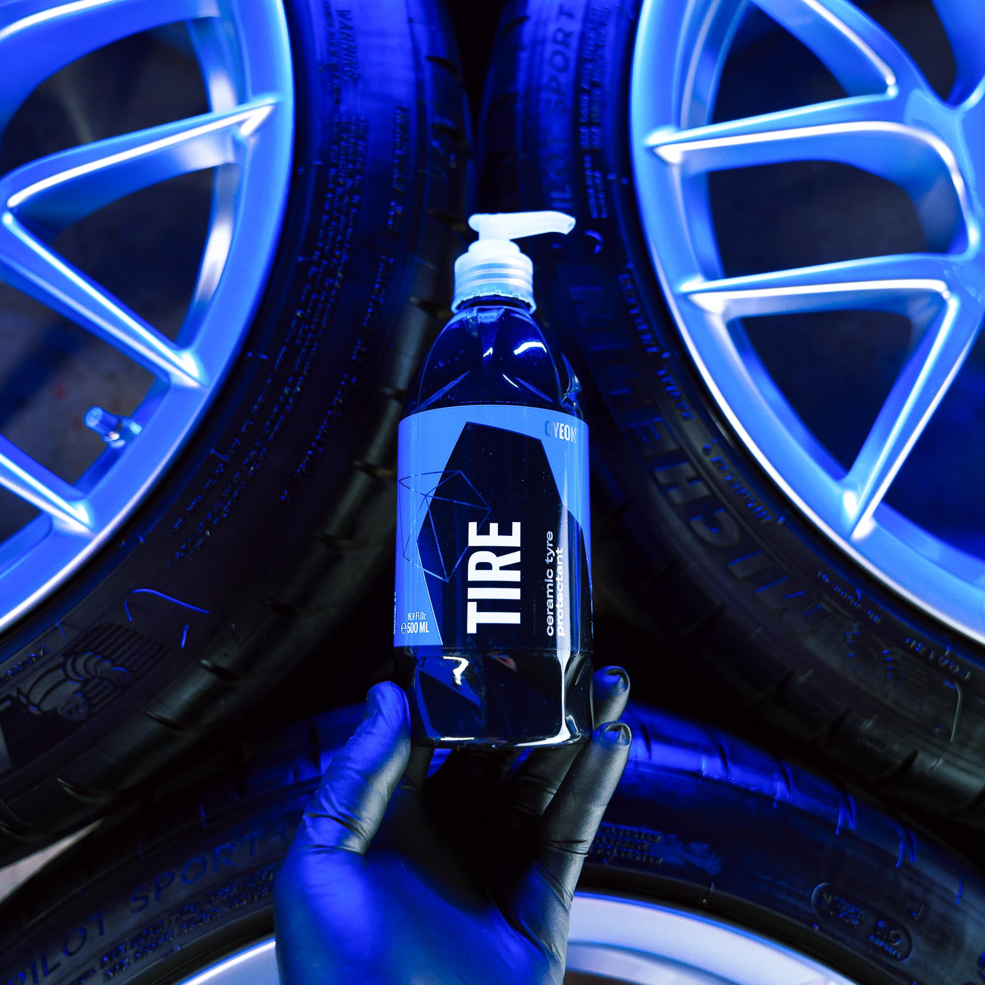 Gyeon coating highlights non-sling gel for even, clean tire coating.