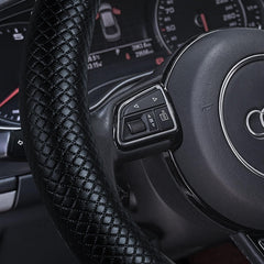 HAOKAY universal 14.5–15 inch fit suitable for most steering wheels.