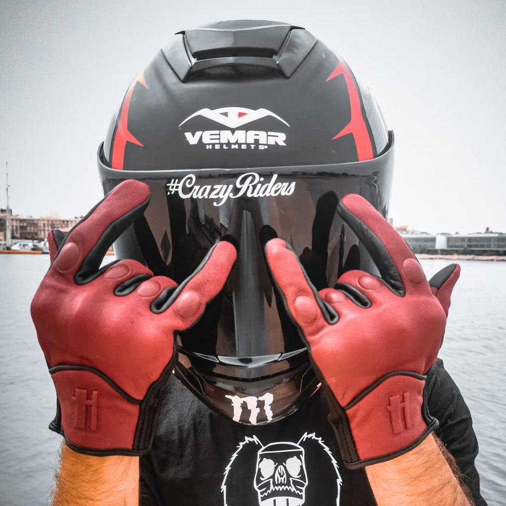 Harssidanzar oxblood-black gloves suitable for comfortable driving sessions