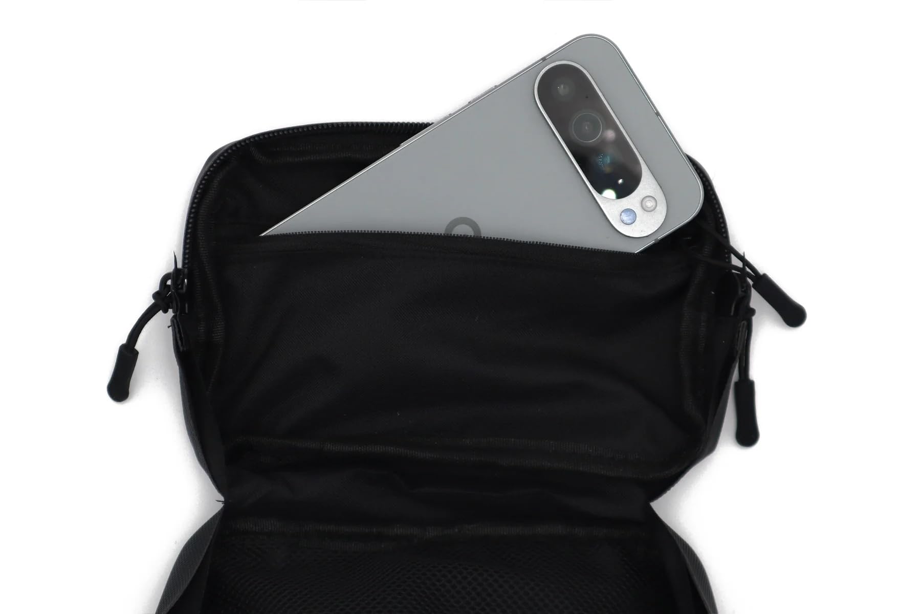 Havoc Racing Bar Bag interior pockets keep goggles, phone, and tools organized.