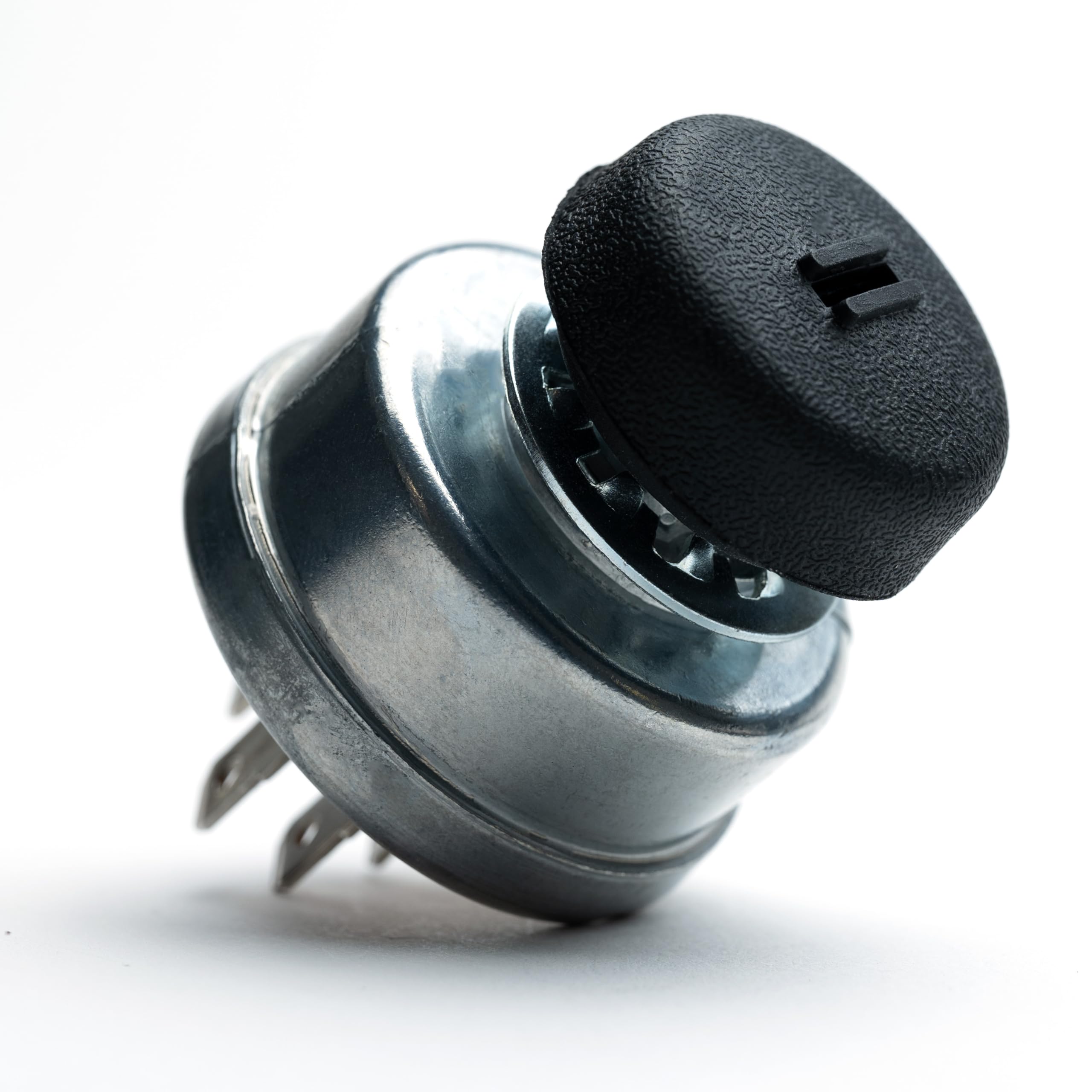 HD Switch durable design supports reliable starts outdoors.
