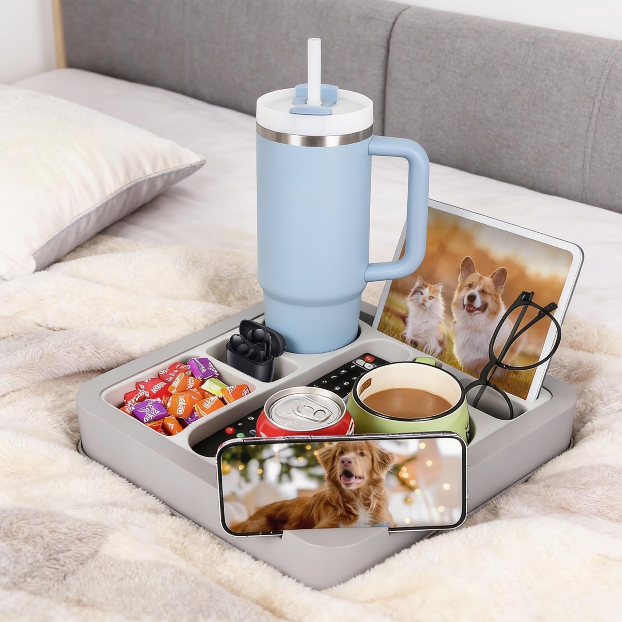Heavyrain anti-slip base stays steady on cushions and uneven surfaces.