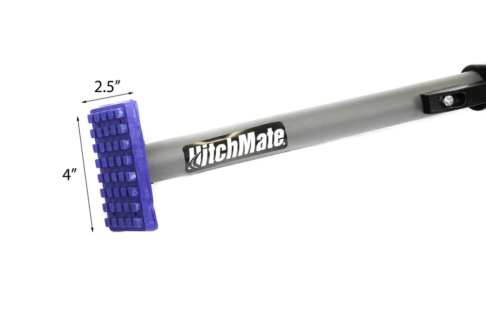 Heininger HitchMate cargo stabilizer bar has non-slip rubber feet protect bed surfaces.