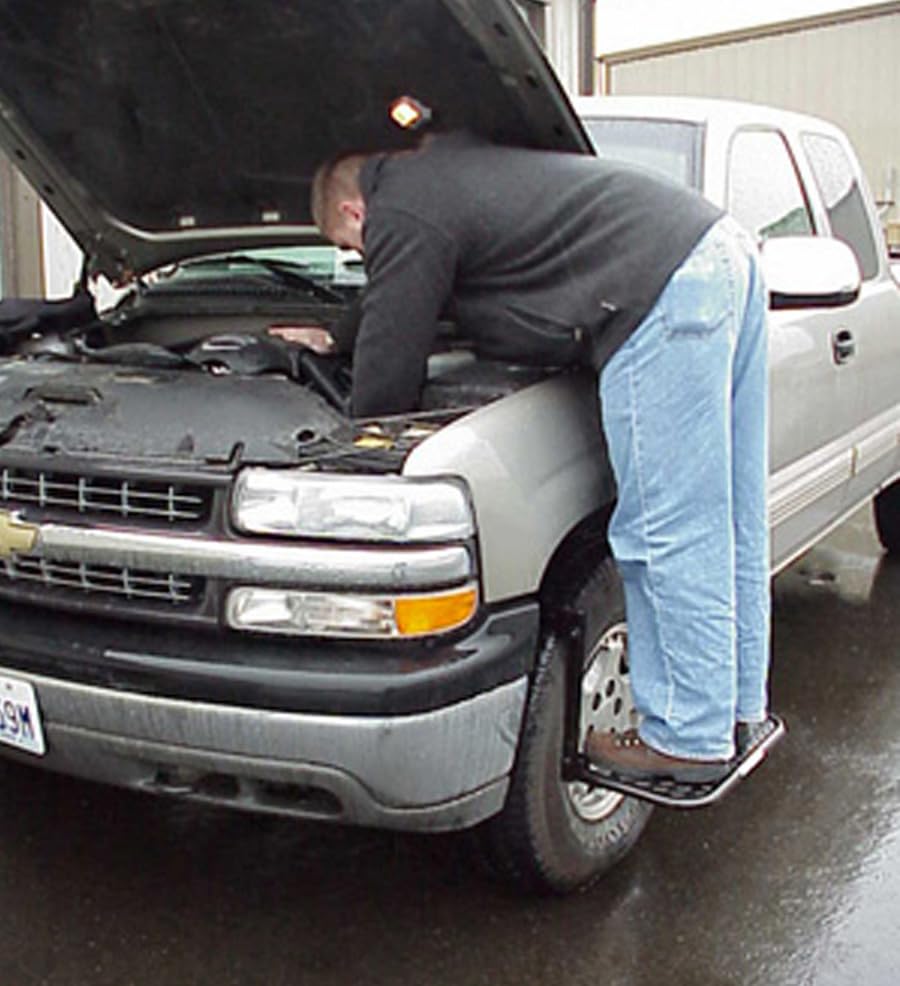 HitchMate TireStep adjusted to three widths and three heights for versatility