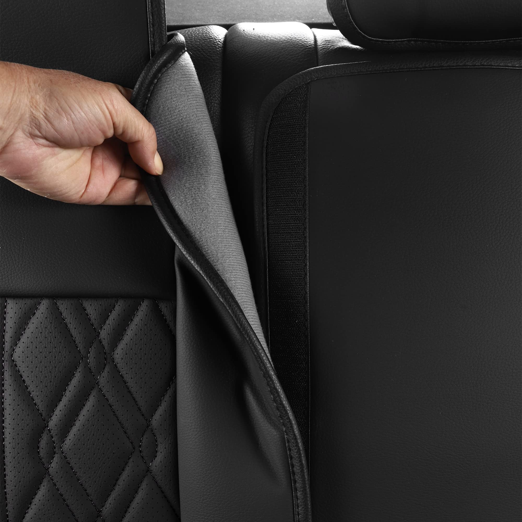 Huidasource easy-clean surface enables quick maintenance with a damp wipe.