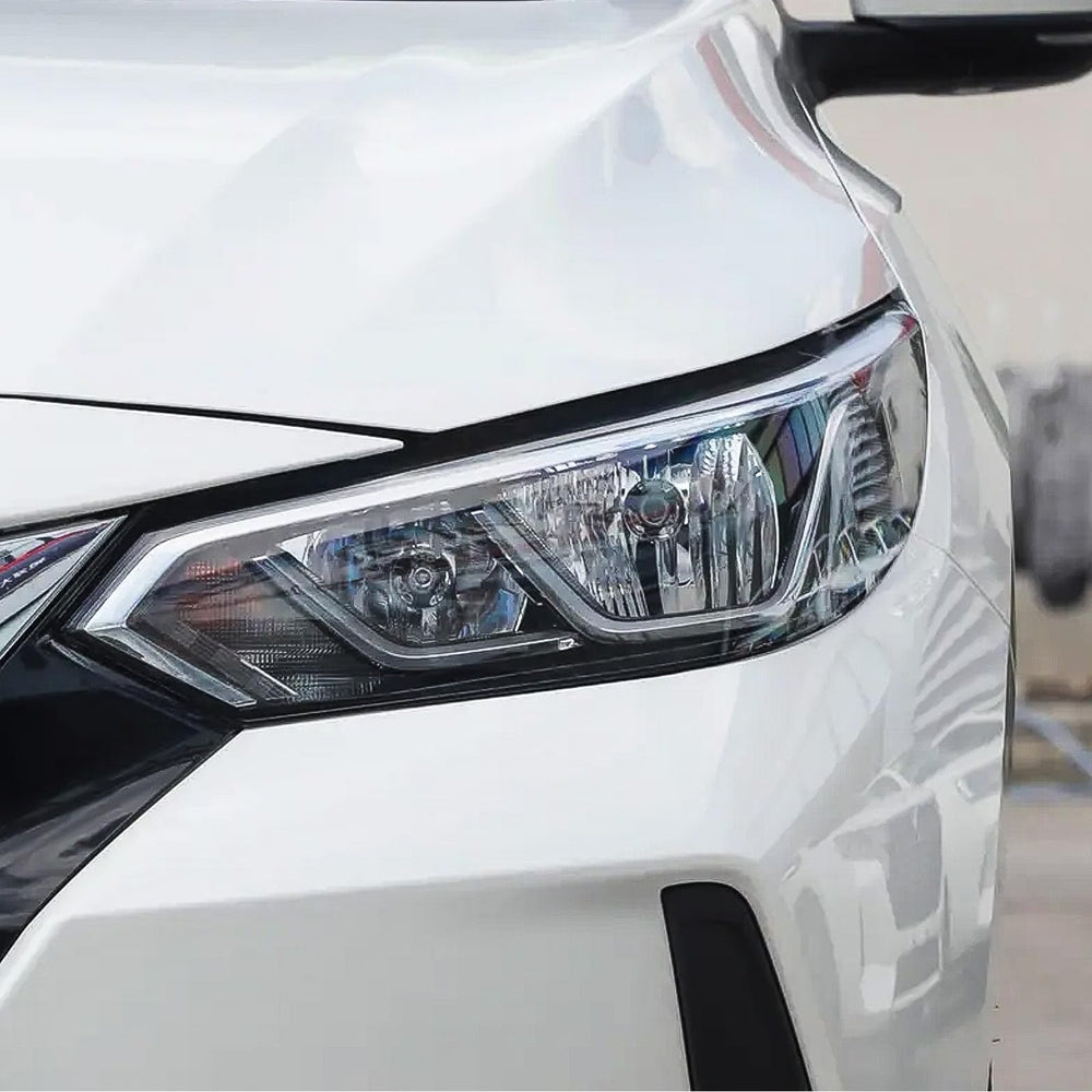 Huray driver-side headlight for Sentra 2020–2022 simplifies installation.