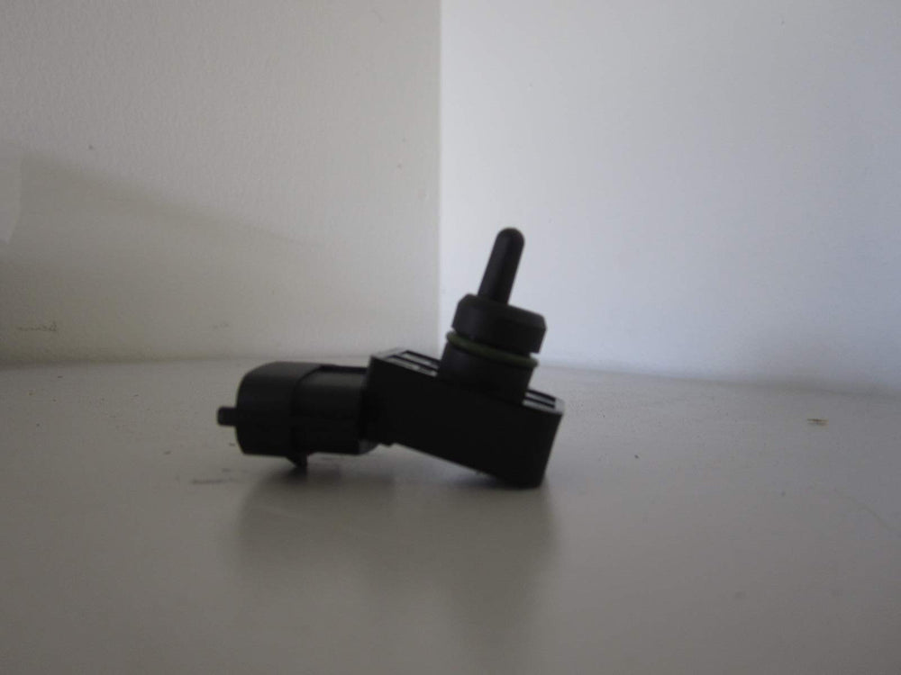 Hyundai MAP sensor installed in engine bay demonstrates direct-fit compatibility.