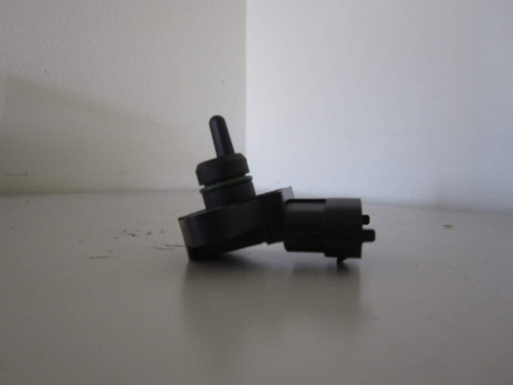 Hyundai genuine MAP sensor packaging confirms authentic OEM part.