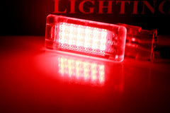 iJDMTOY red footwell light enhances visibility and ambiance.