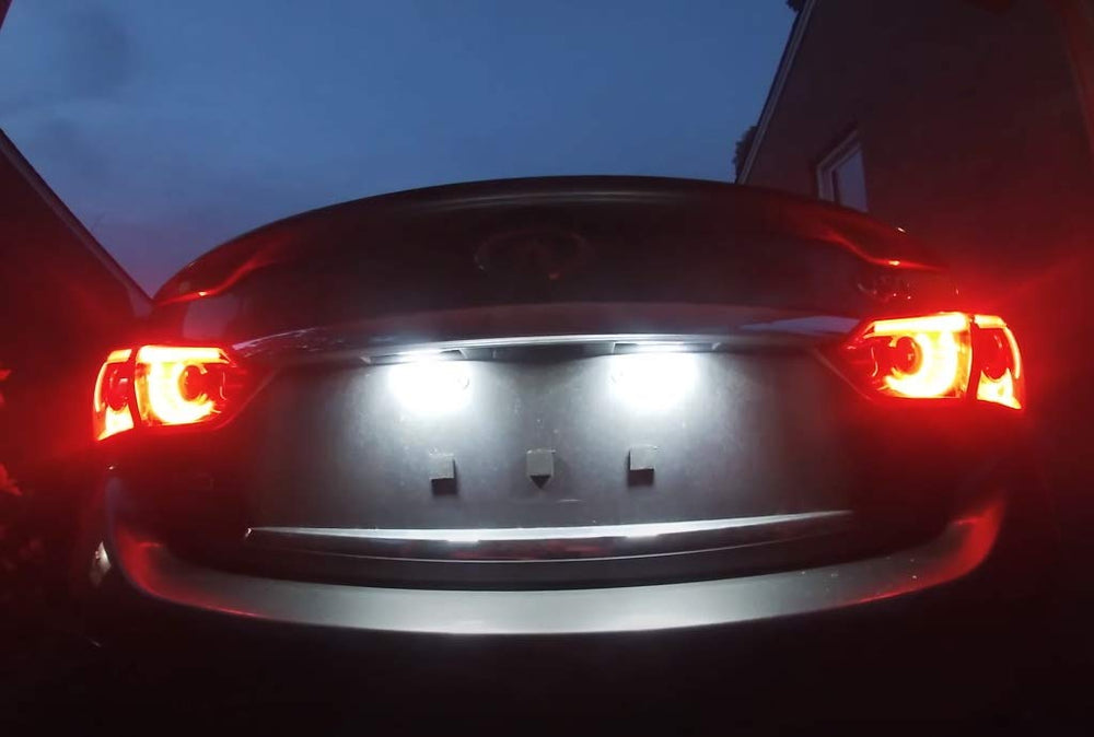 iJDMTOY bright license plate light kit enhances nighttime safety.