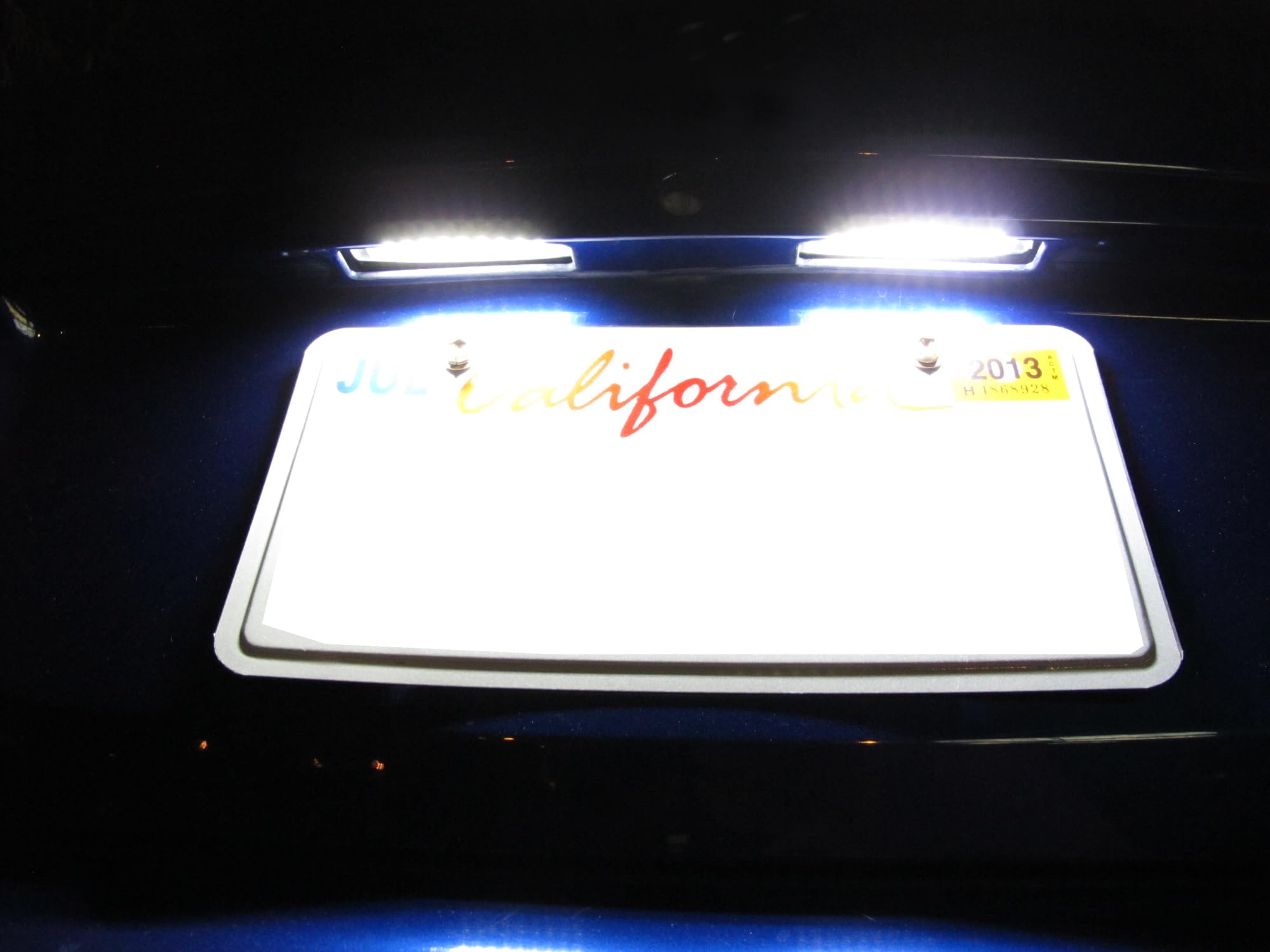 iJDMTOY license light for Lexus RX330 enhances rear lighting for safer parking.