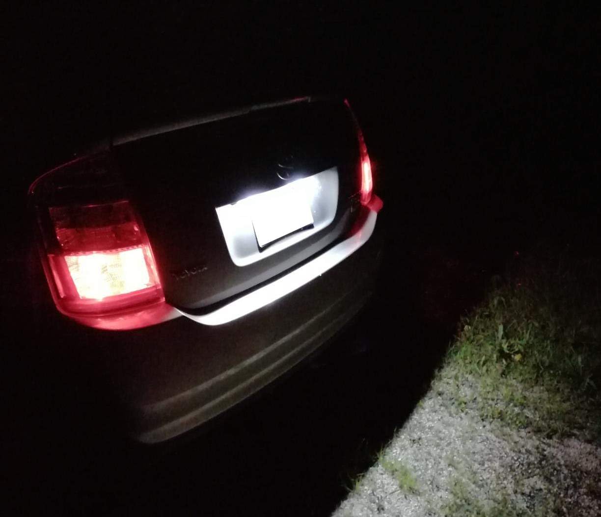 iJDMTOY license light for Prius 2001-2003 improves visibility and readability.