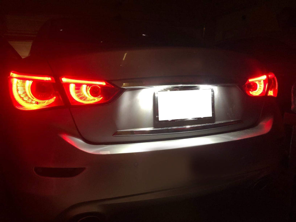 iJDMTOY X-Trail license plate light adds even brightness.