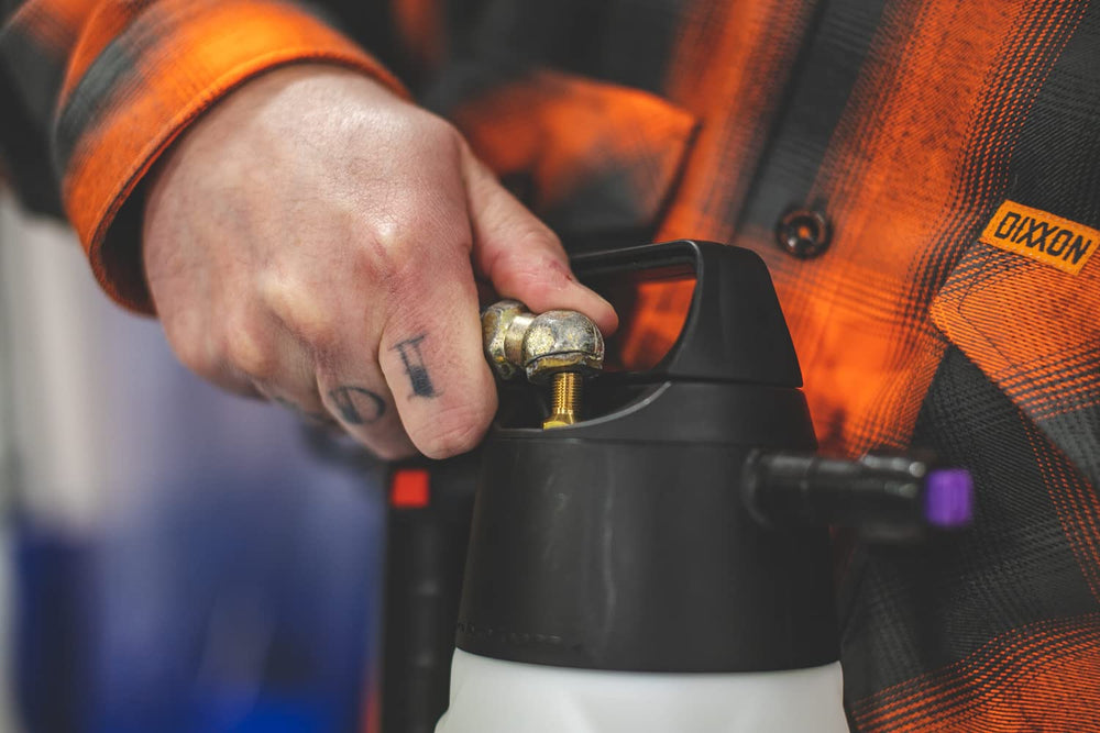 IK Foam Pro 2+ safety lock enhances handling security