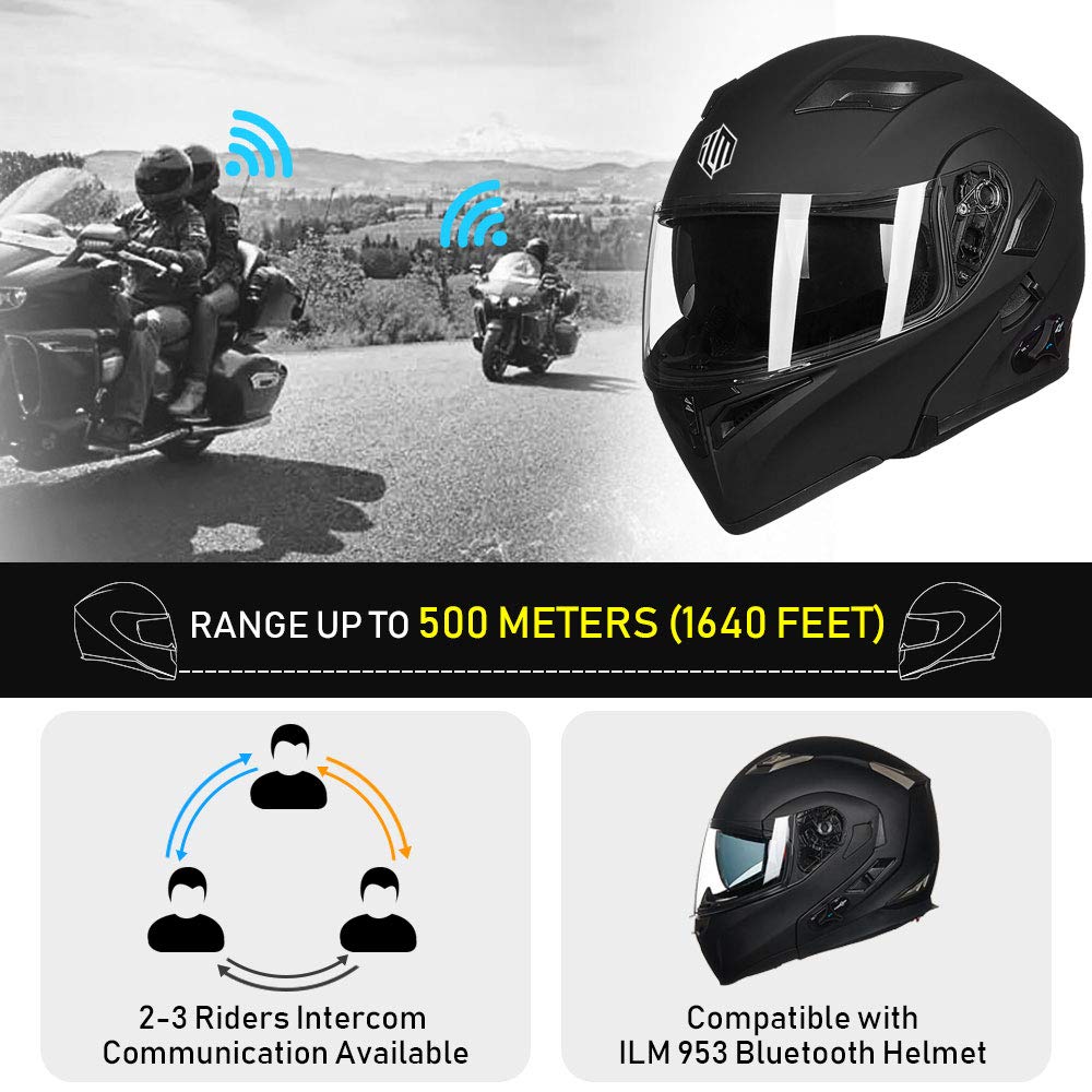 ILM 902BT modular flip-up in action enabling convenient on-road communication.