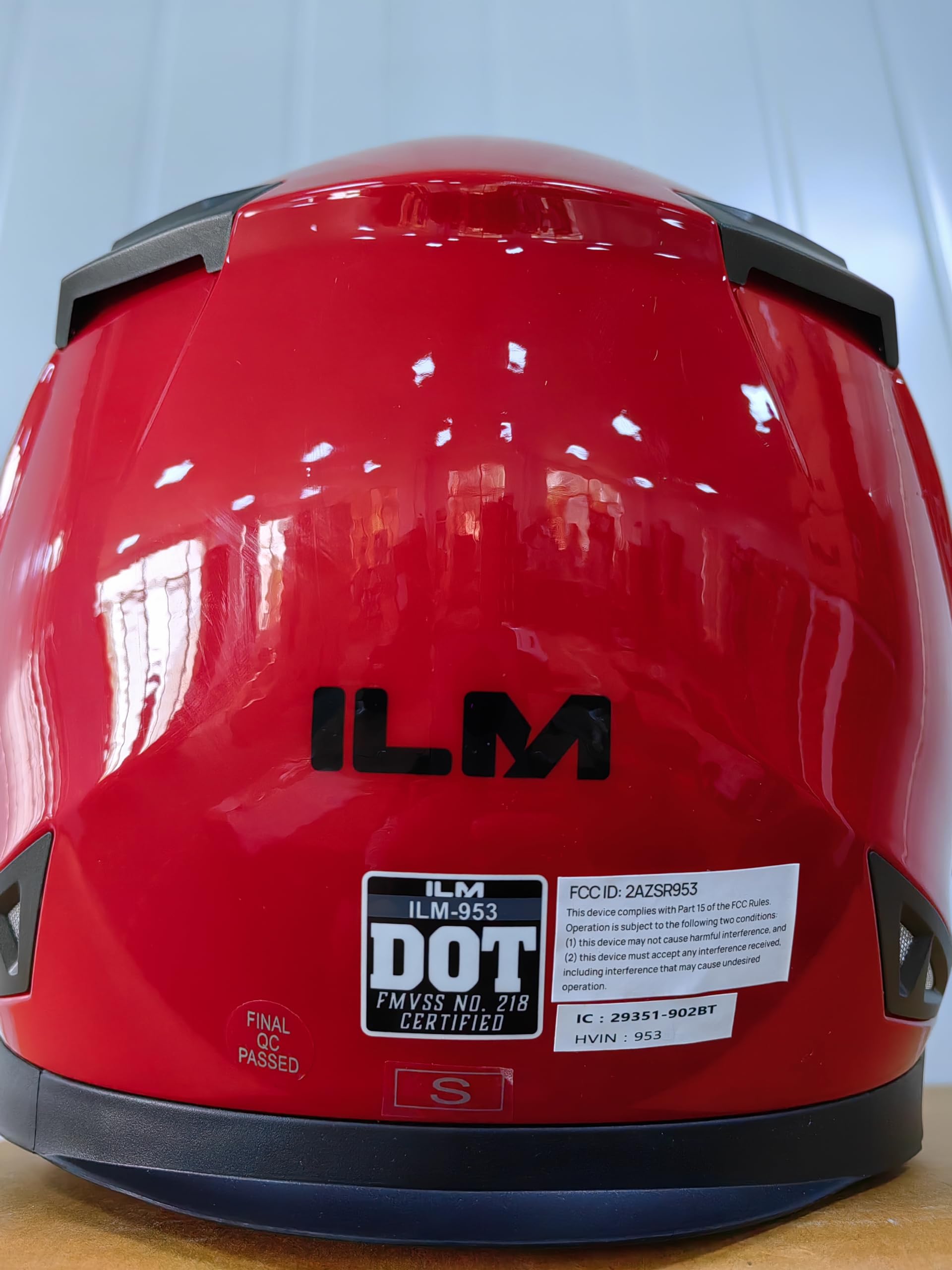 ILM 953 safety badge with FMVSS-DOT certification