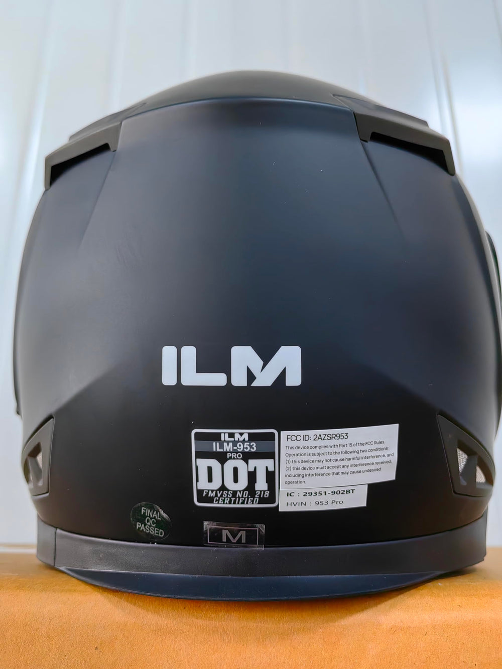 ILM 953PRO matte black shell details emphasize durable construction.