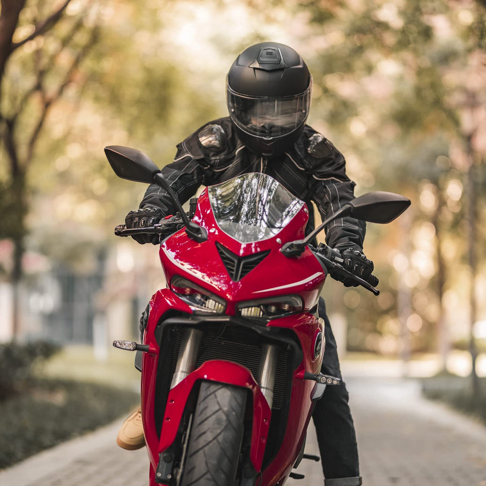 ILM matte black finish adds a versatile, modern look for riders.