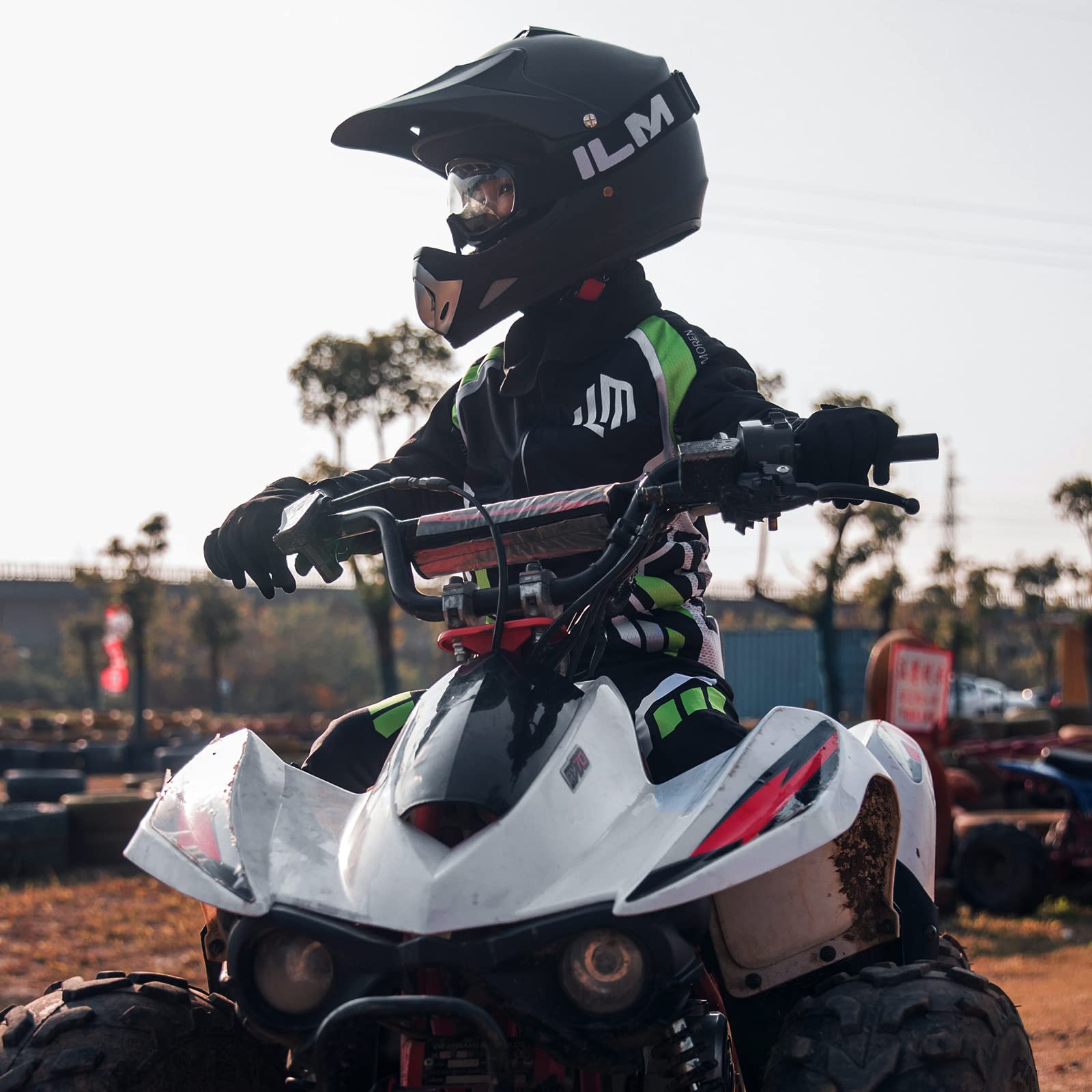 ILM BLD-818 multi-use helmet suitable for cross-country biking and motocross