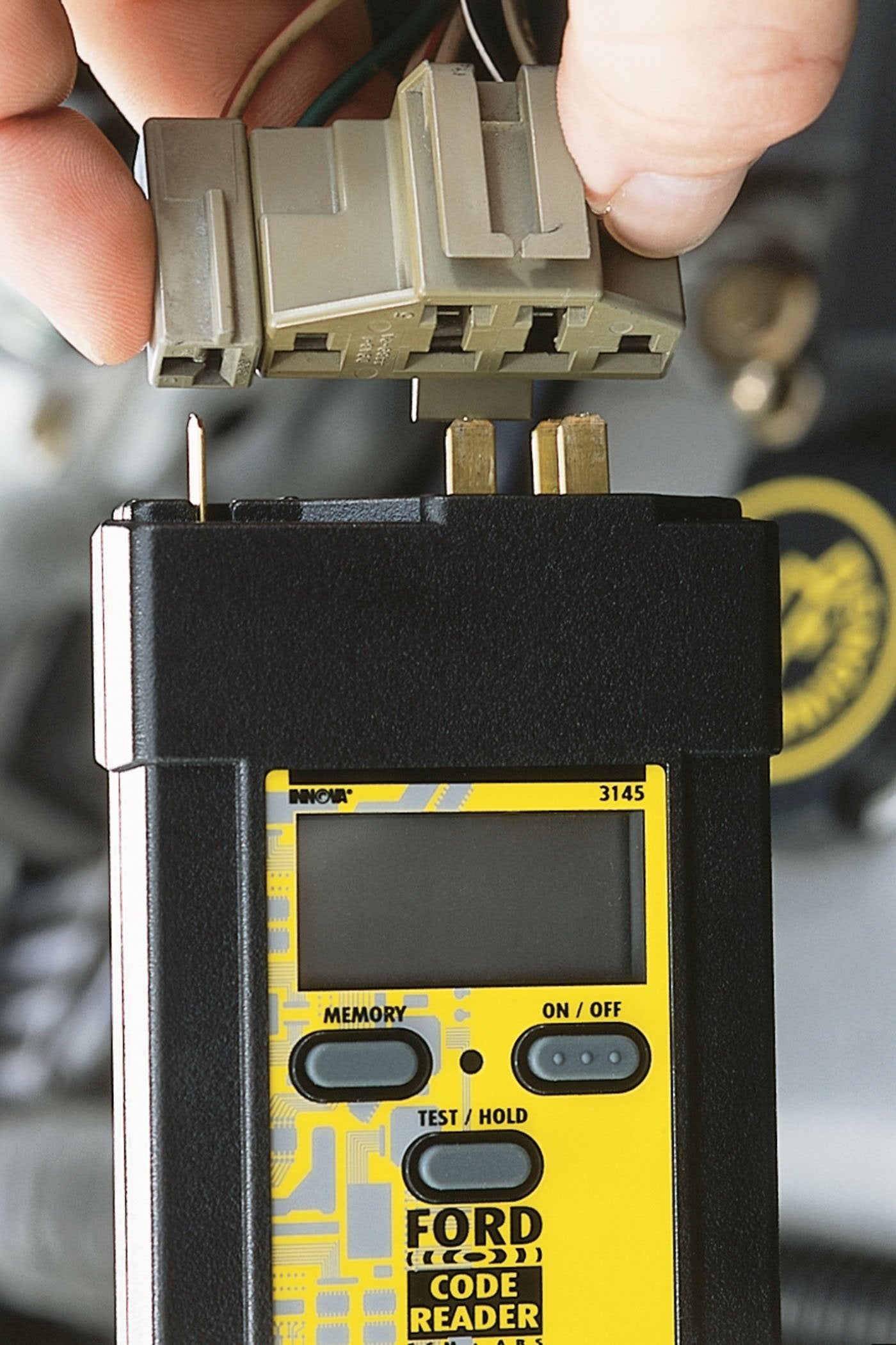 Innova Ford Digital Code Reader reading codes on the display during tests
