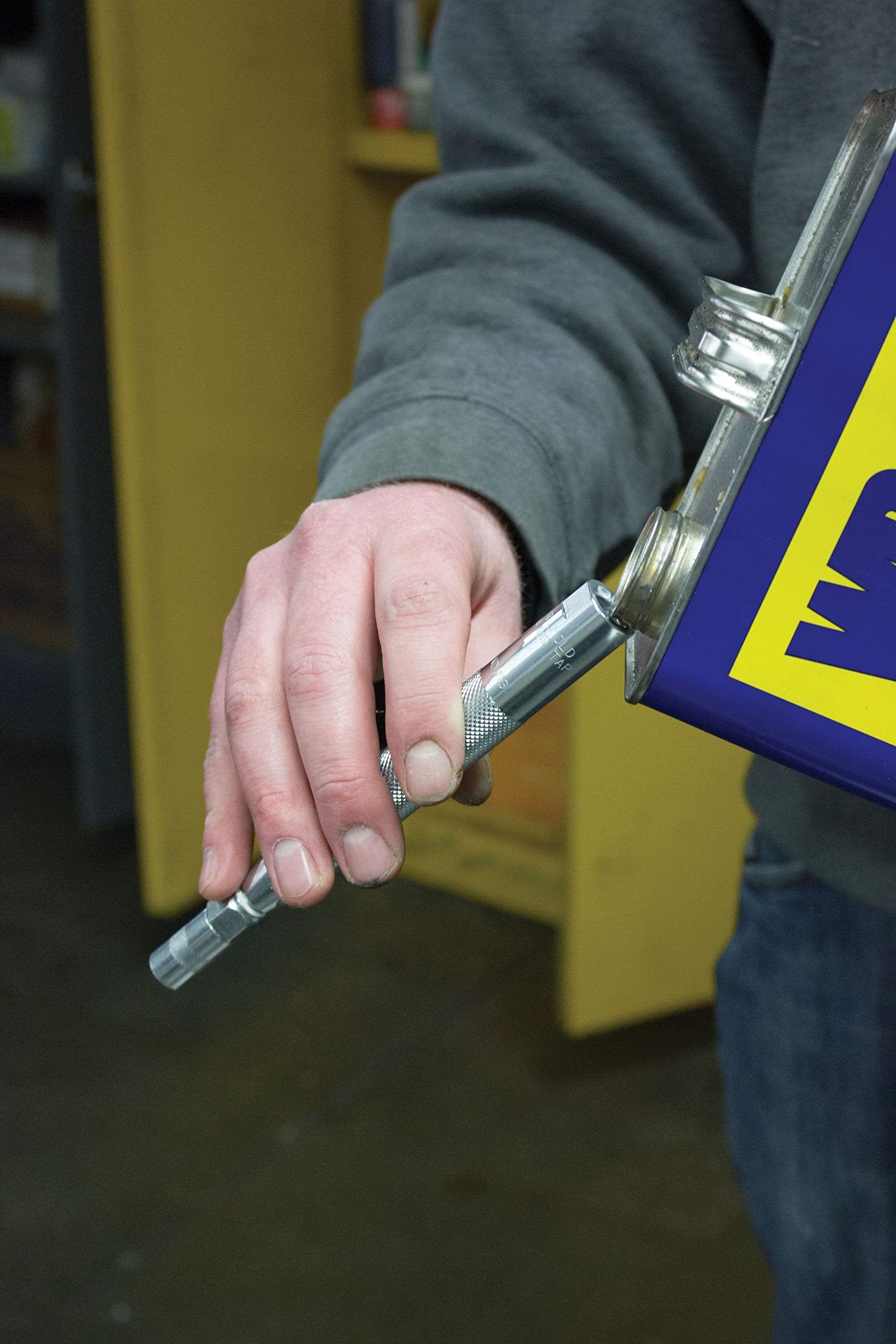 Extra grease coupler speeds lubrication tasks