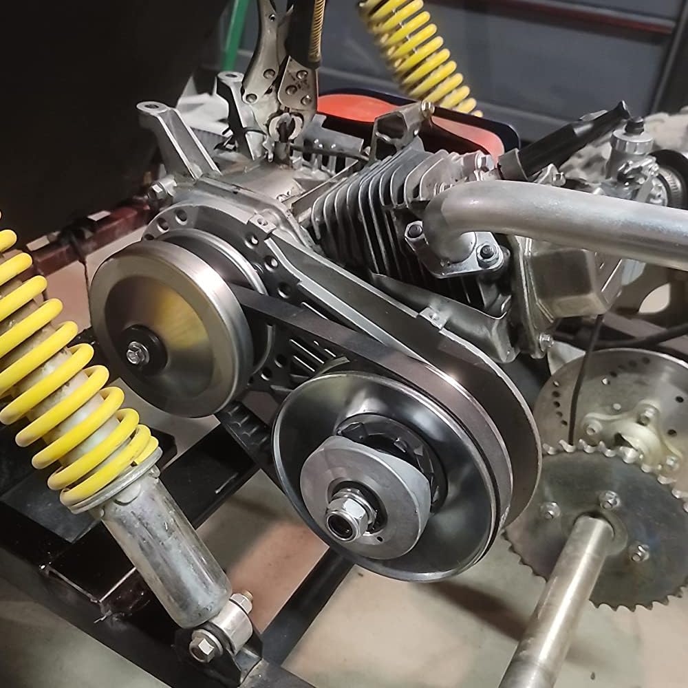 IPARTS EXPERT drive belt 70.5 cm supports reliable clutch engagement.