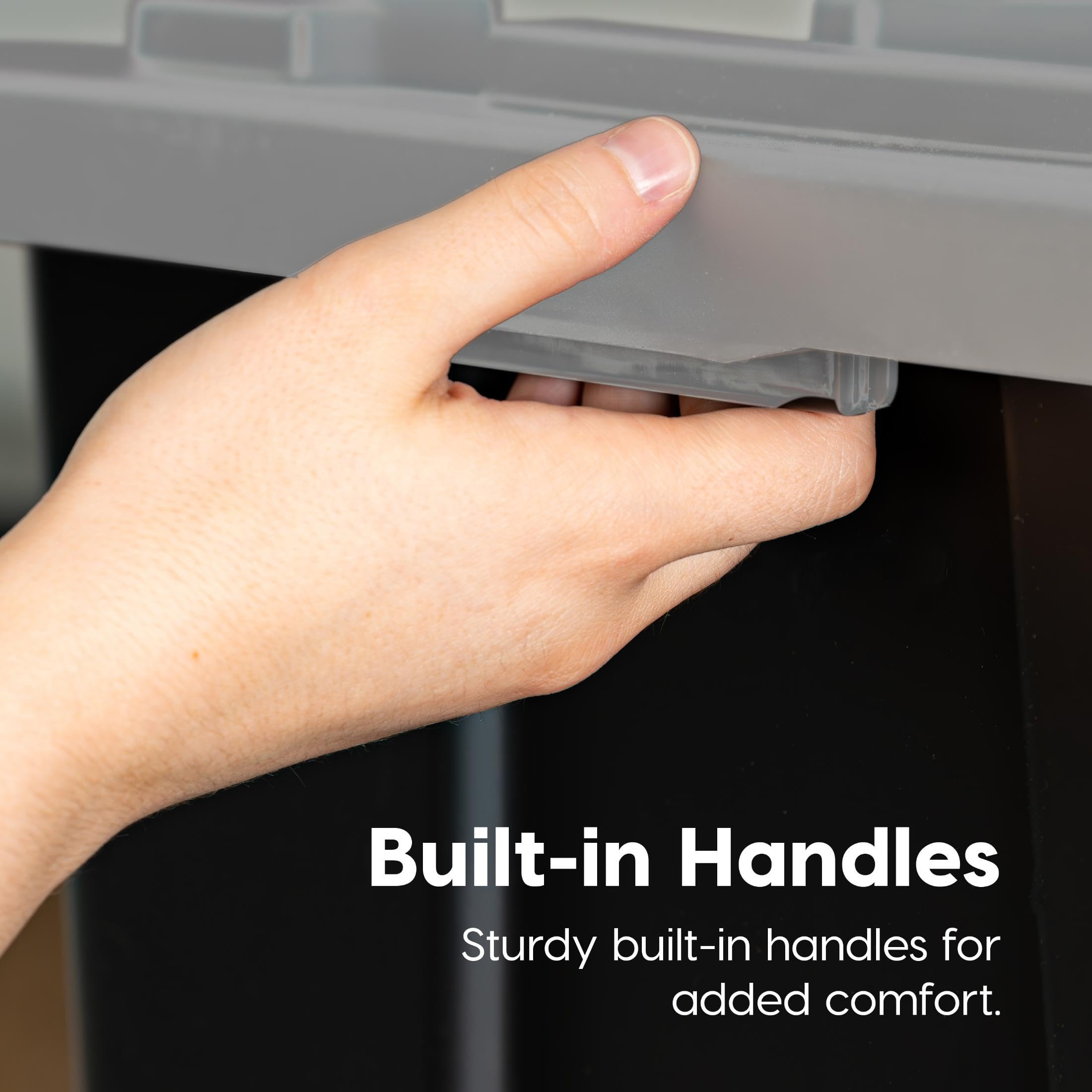 IRIS USA snap-on lid locks securely for contents protection