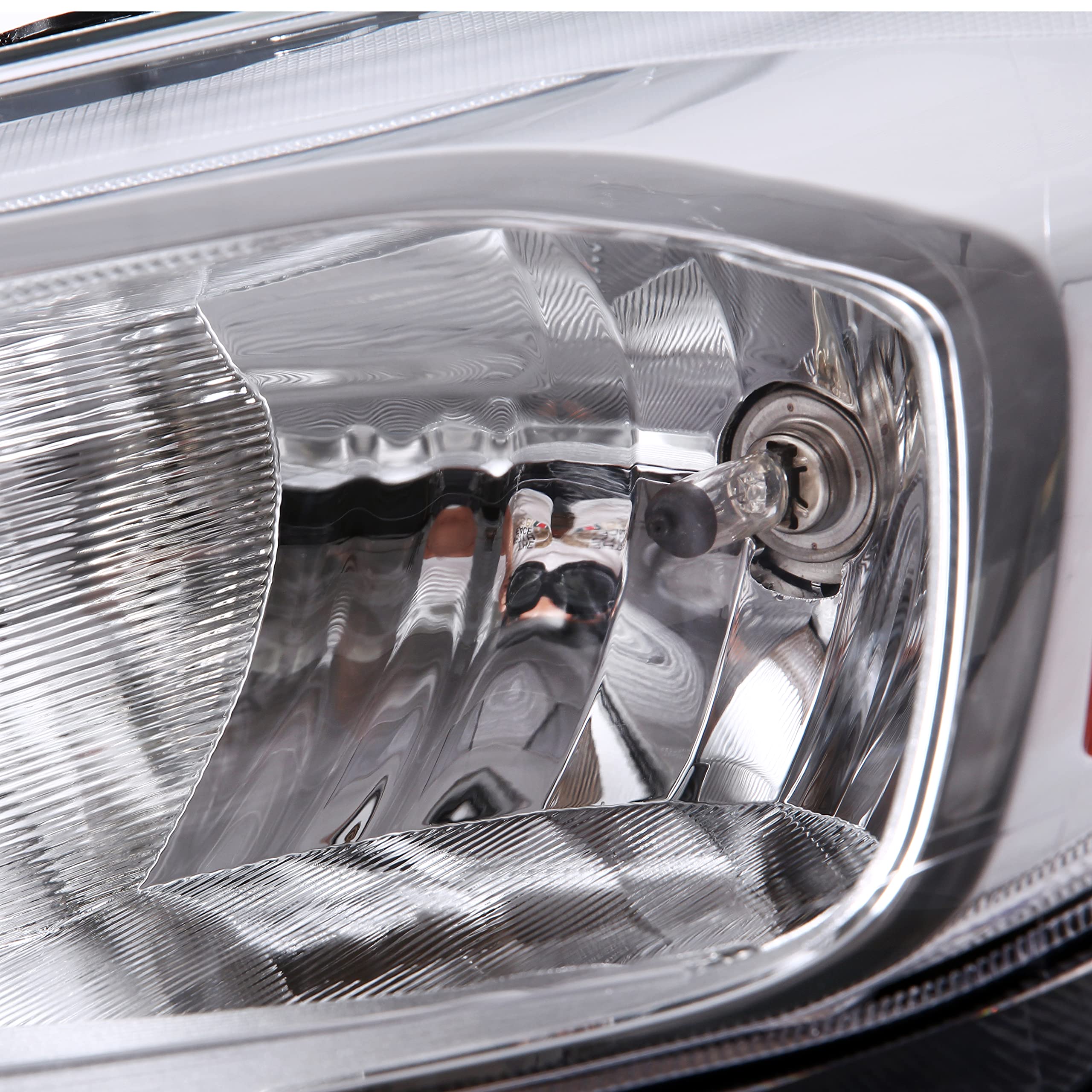ISHARINGAUTOPARTS halogen-only design avoids electric-model incompatibility