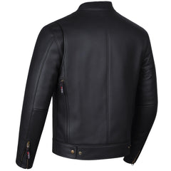 Jackets 4 Bikes COMMUTER close-up of supple leather texture