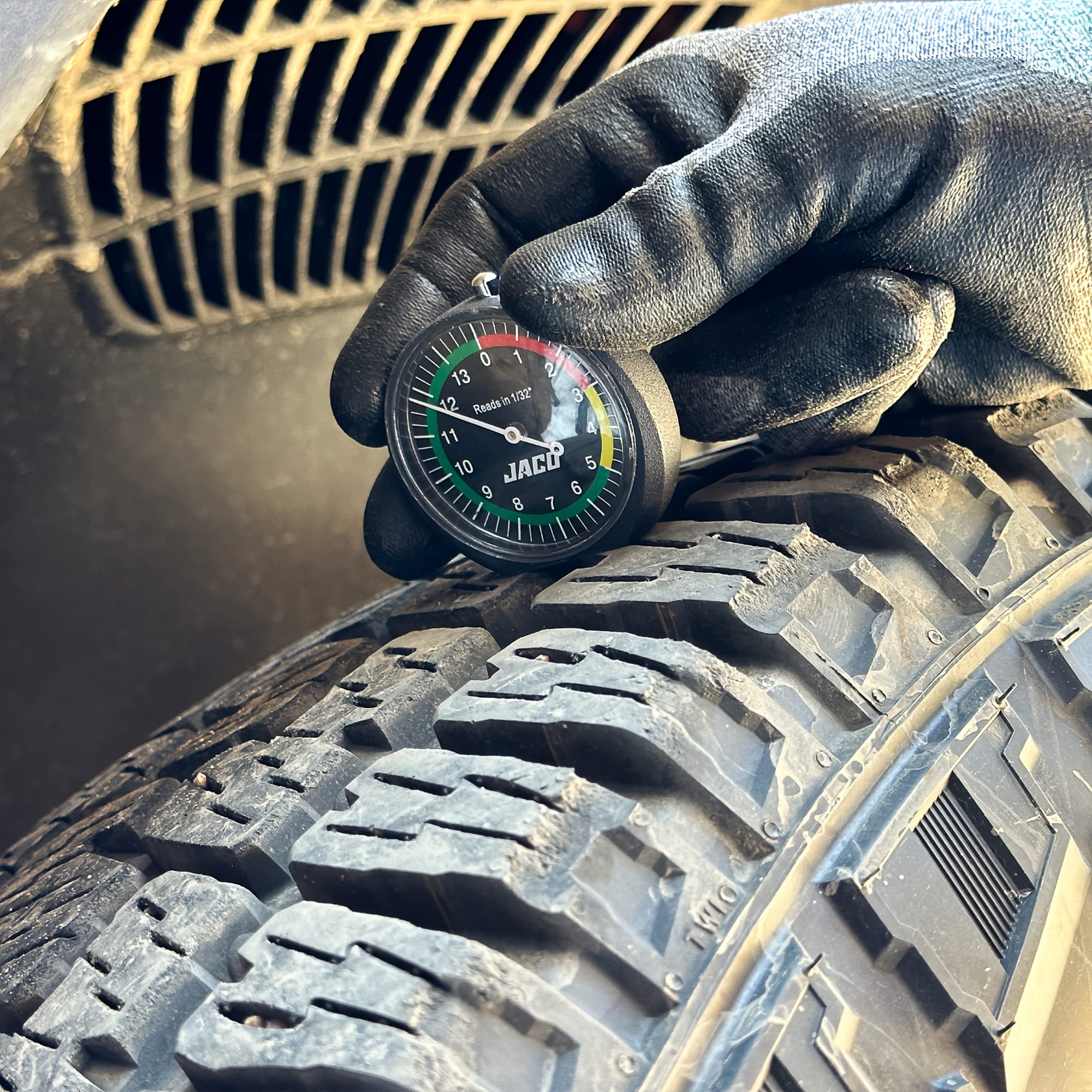Suitable for cars, trucks, trailers, RVs, and motorcycles.