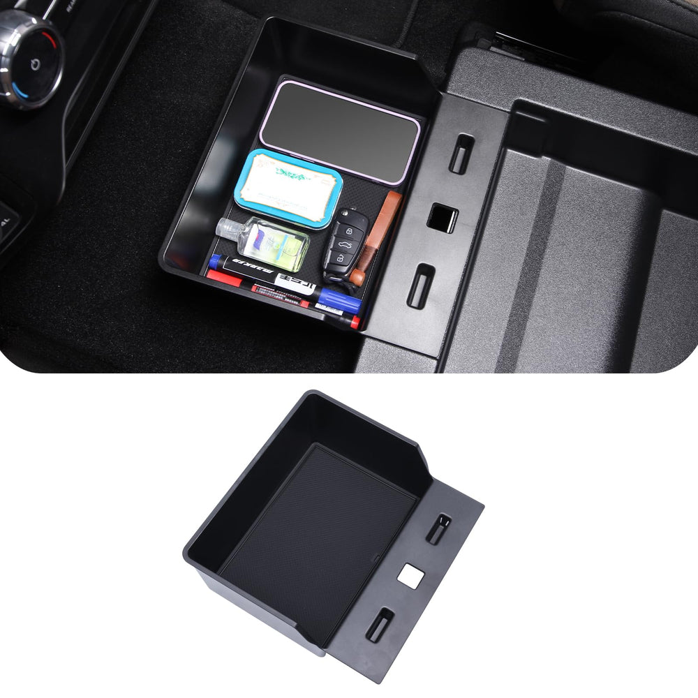 JDMCAR keeps the cab organized, keeping essentials within easy reach.